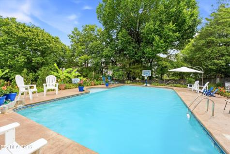 2813 E Emory Road Knoxville TN 37938