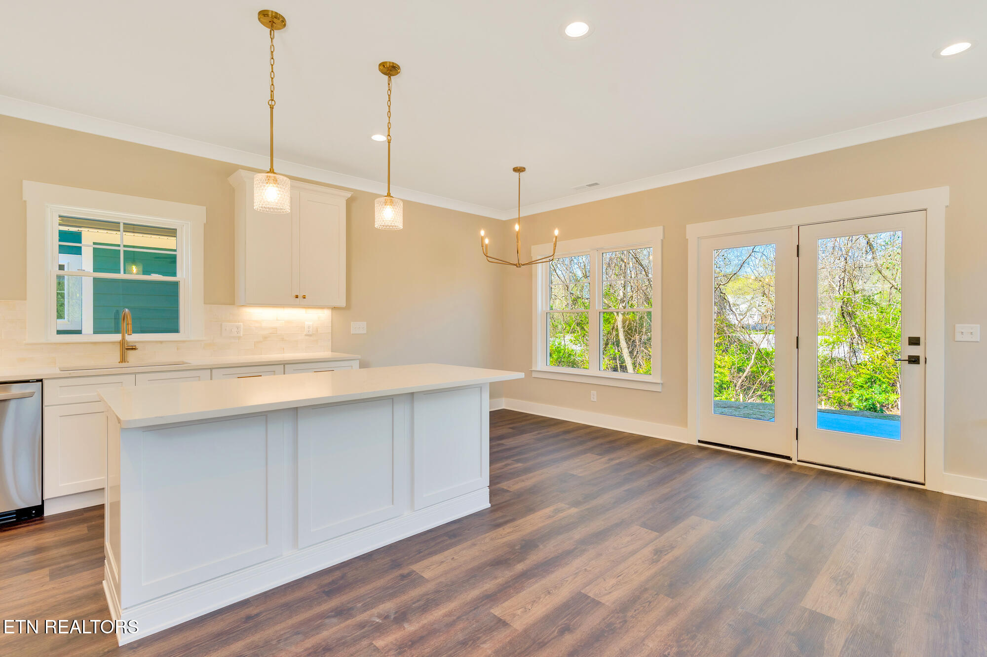 1360 Thomas Avenue Chattanooga TN 37409