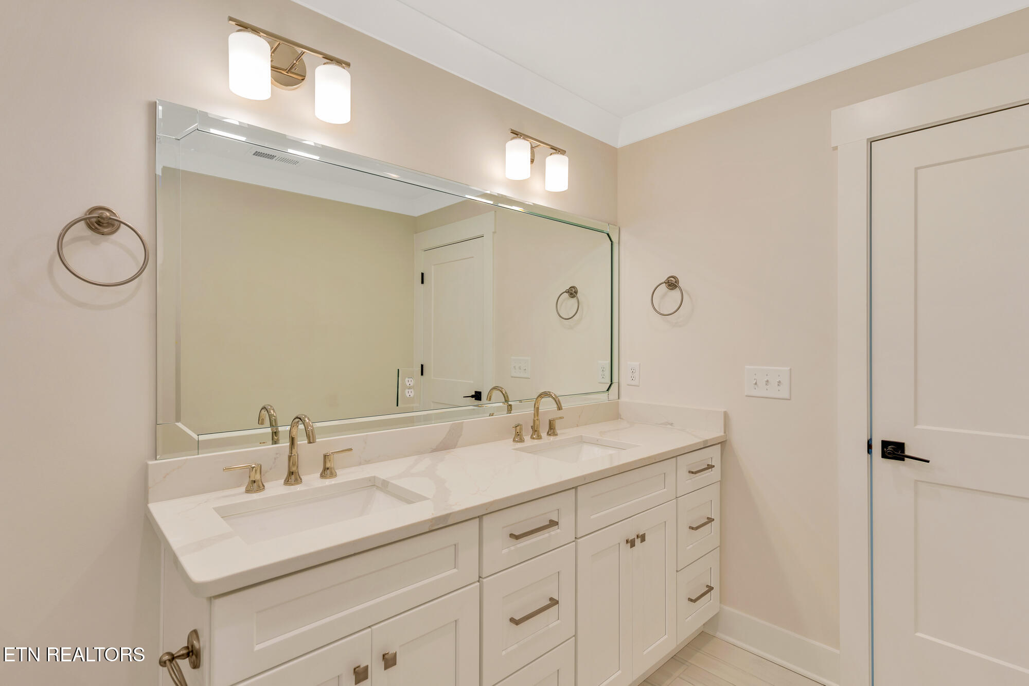 1360 Thomas Avenue Chattanooga TN 37409
