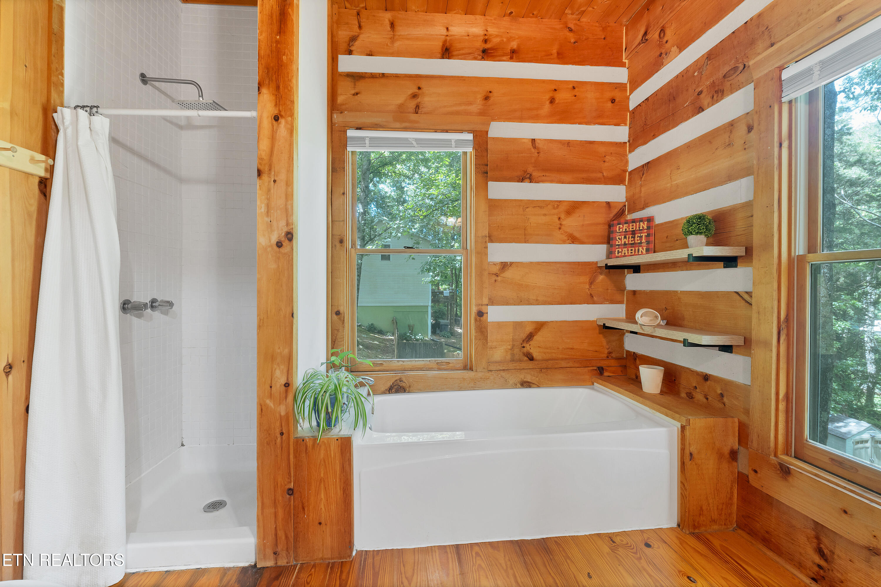 124 E Leatherwood Drive Walland TN 37886