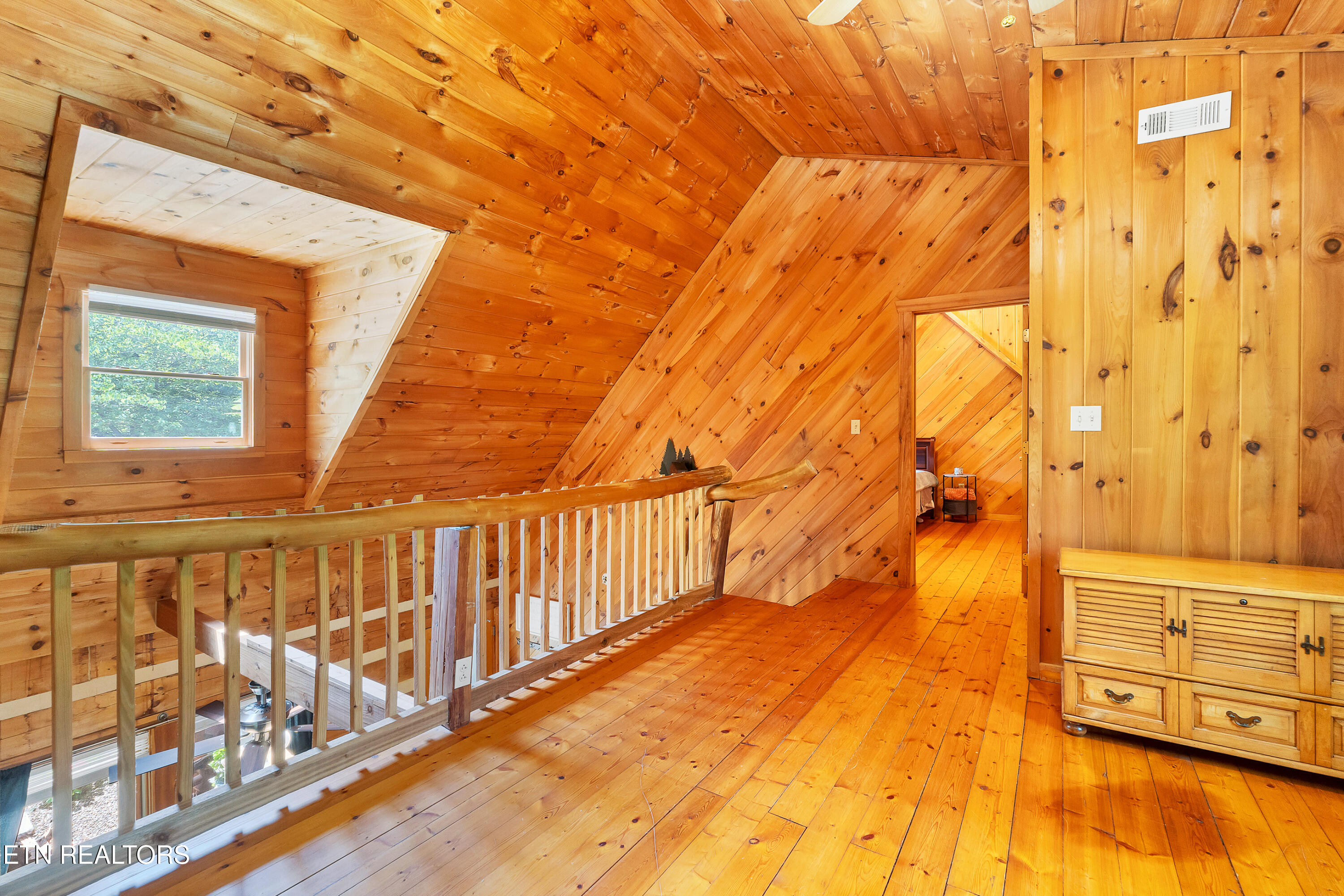 124 E Leatherwood Drive Walland TN 37886