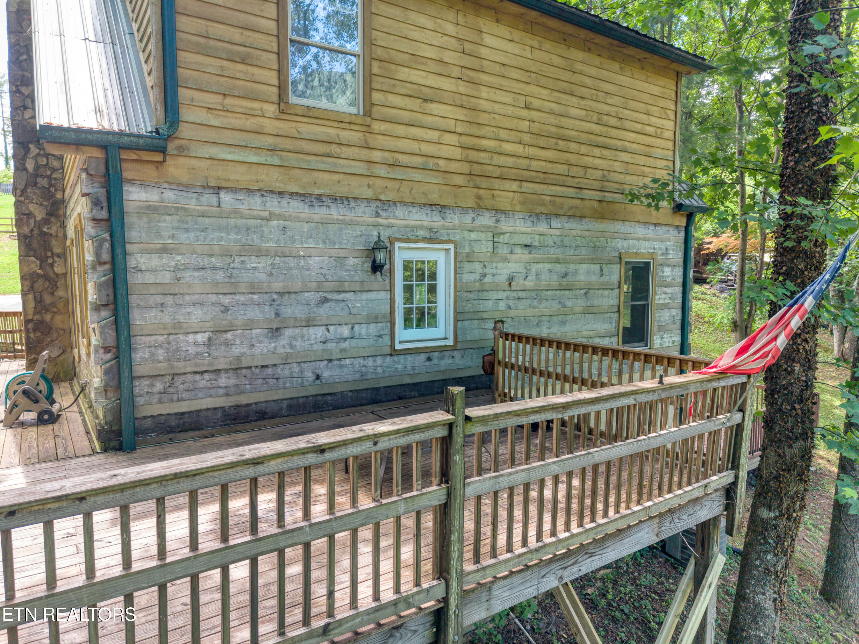 124 E Leatherwood Drive Walland TN 37886