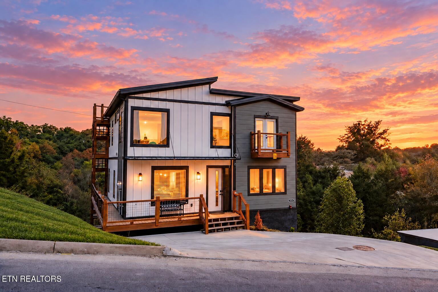 752 Bullwinkle Way Sevierville TN 37862