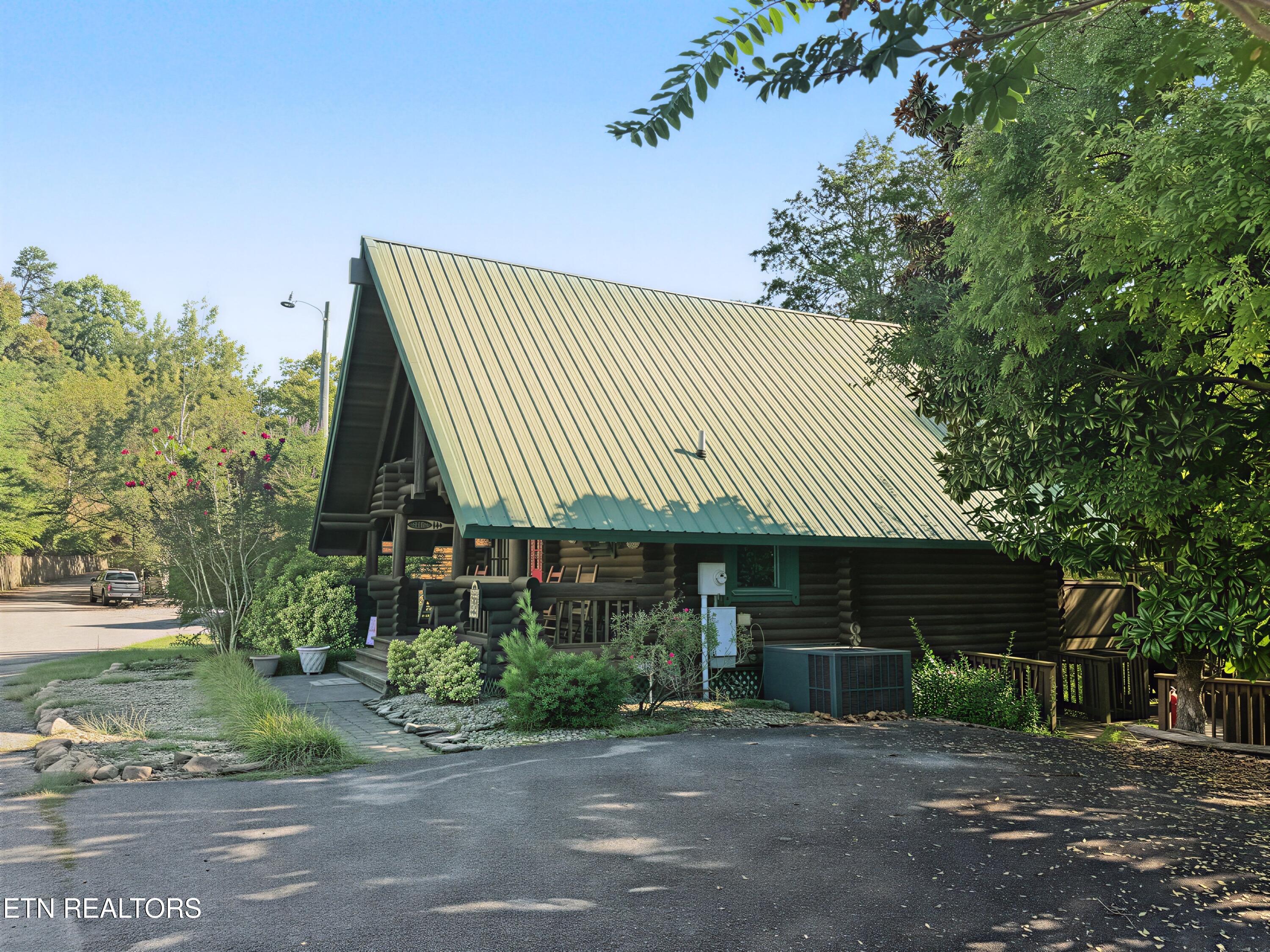 1020 Walini Way Sevierville TN 37876