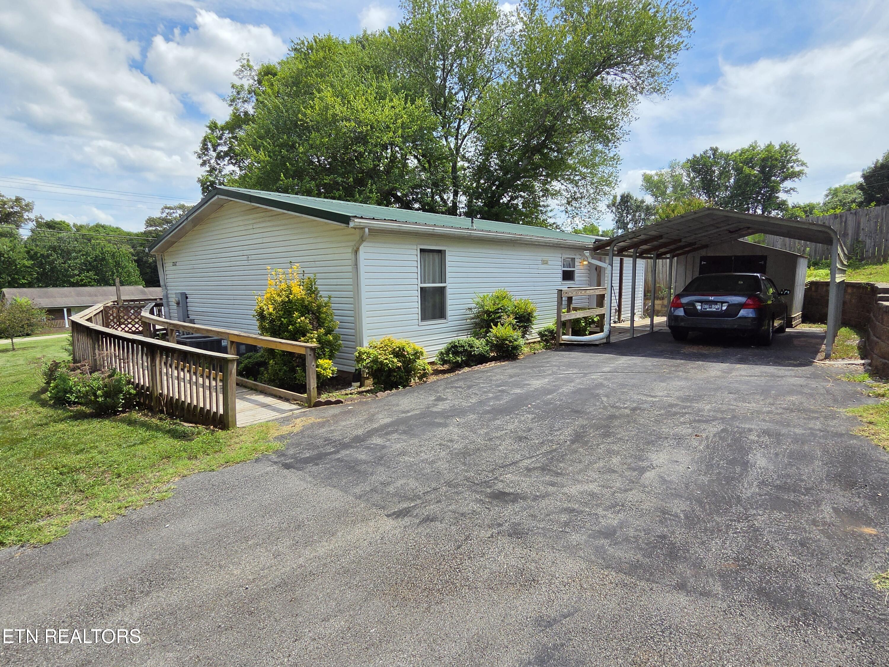 2262 Mentor Road Louisville TN 37777