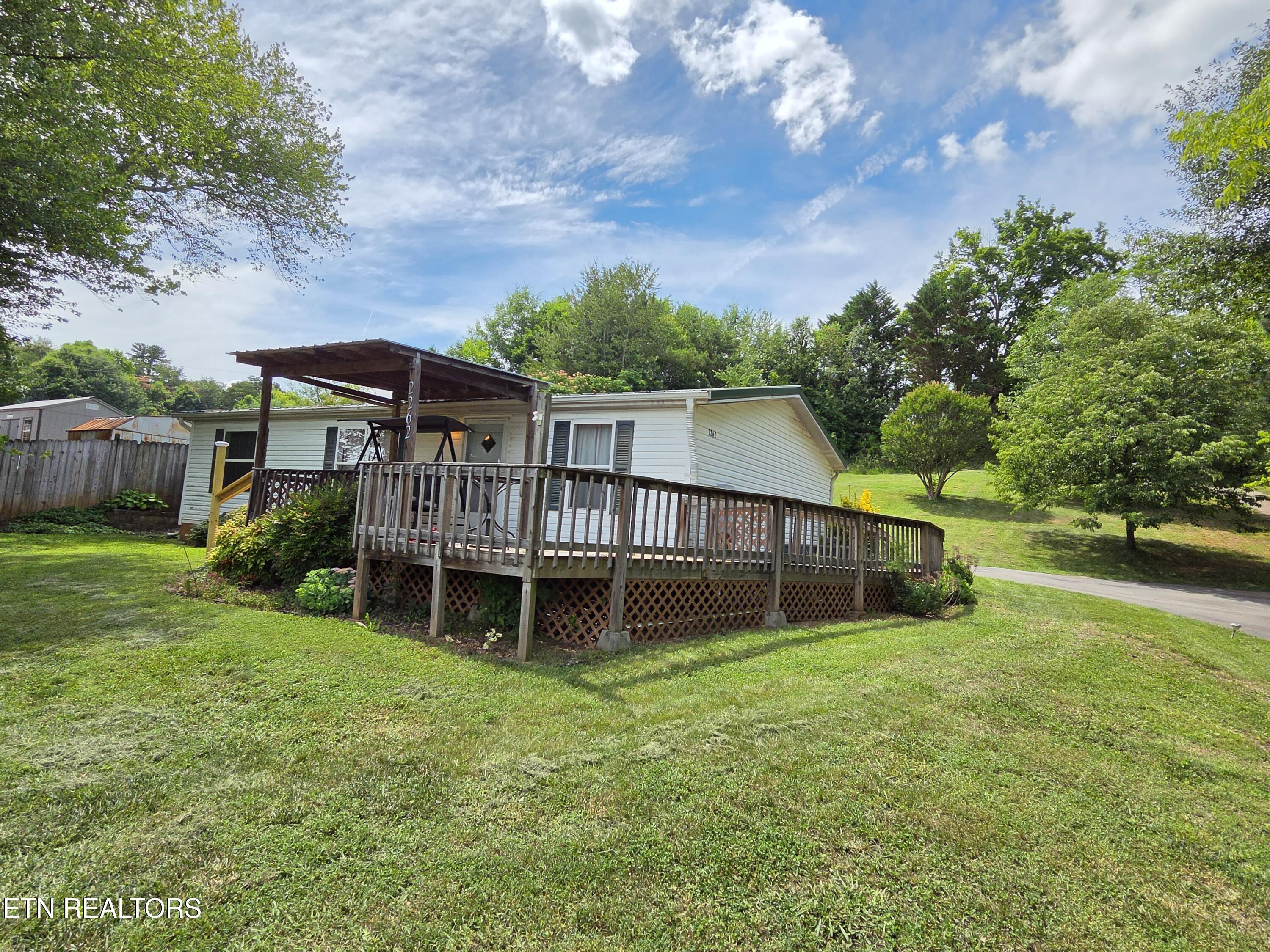 2262 Mentor Road Louisville TN 37777