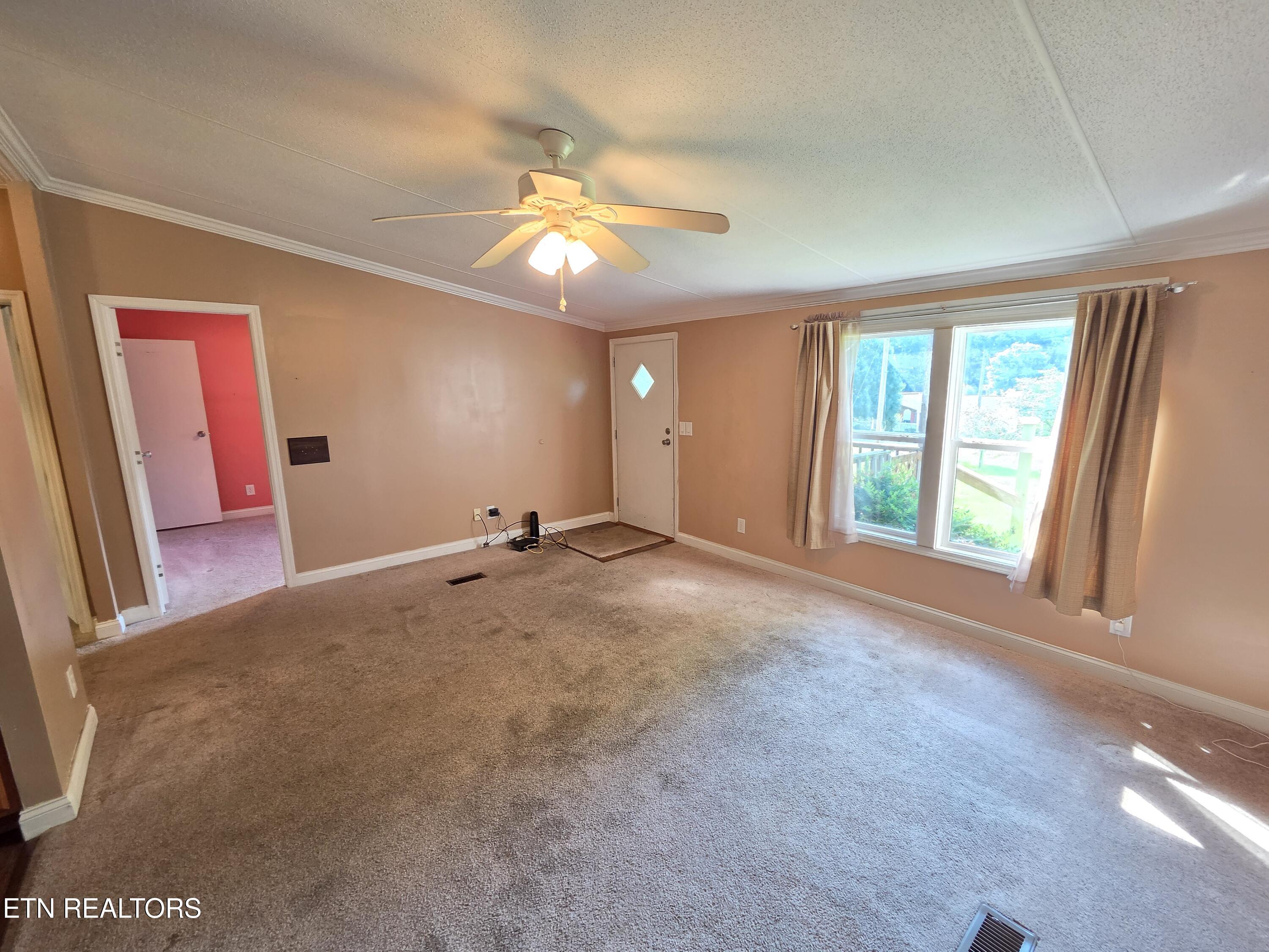 2262 Mentor Road Louisville TN 37777
