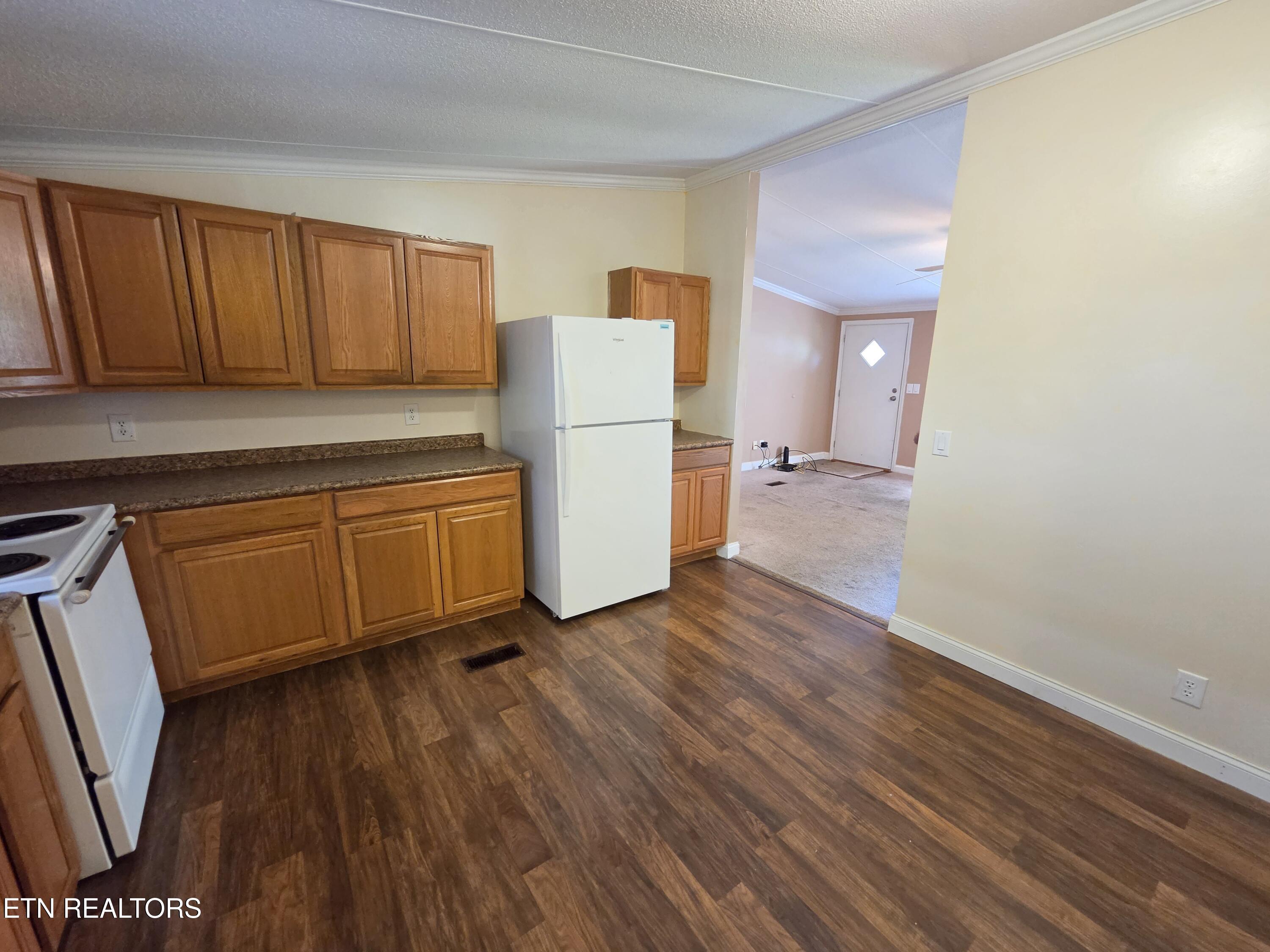 2262 Mentor Road Louisville TN 37777
