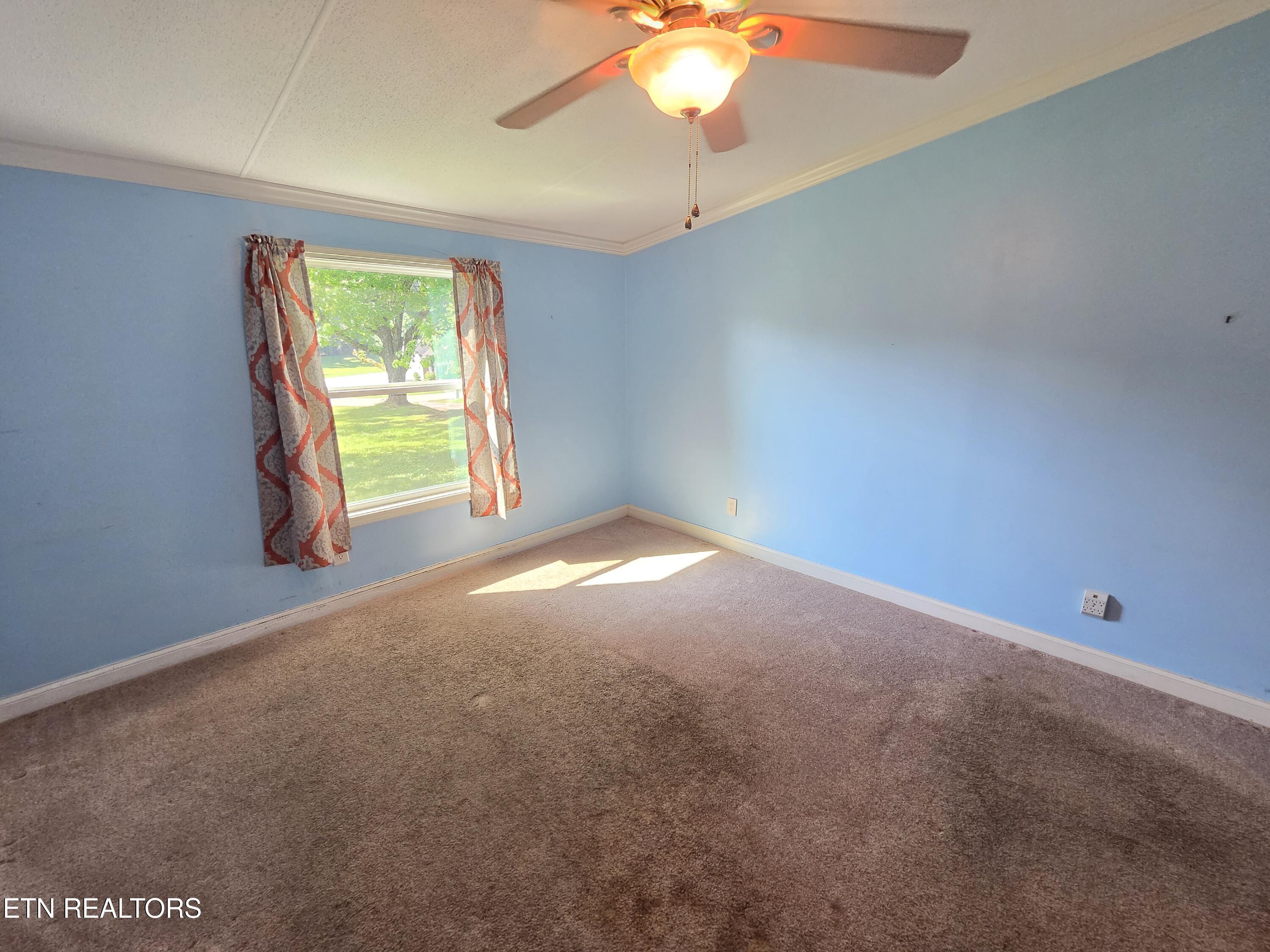 2262 Mentor Road Louisville TN 37777