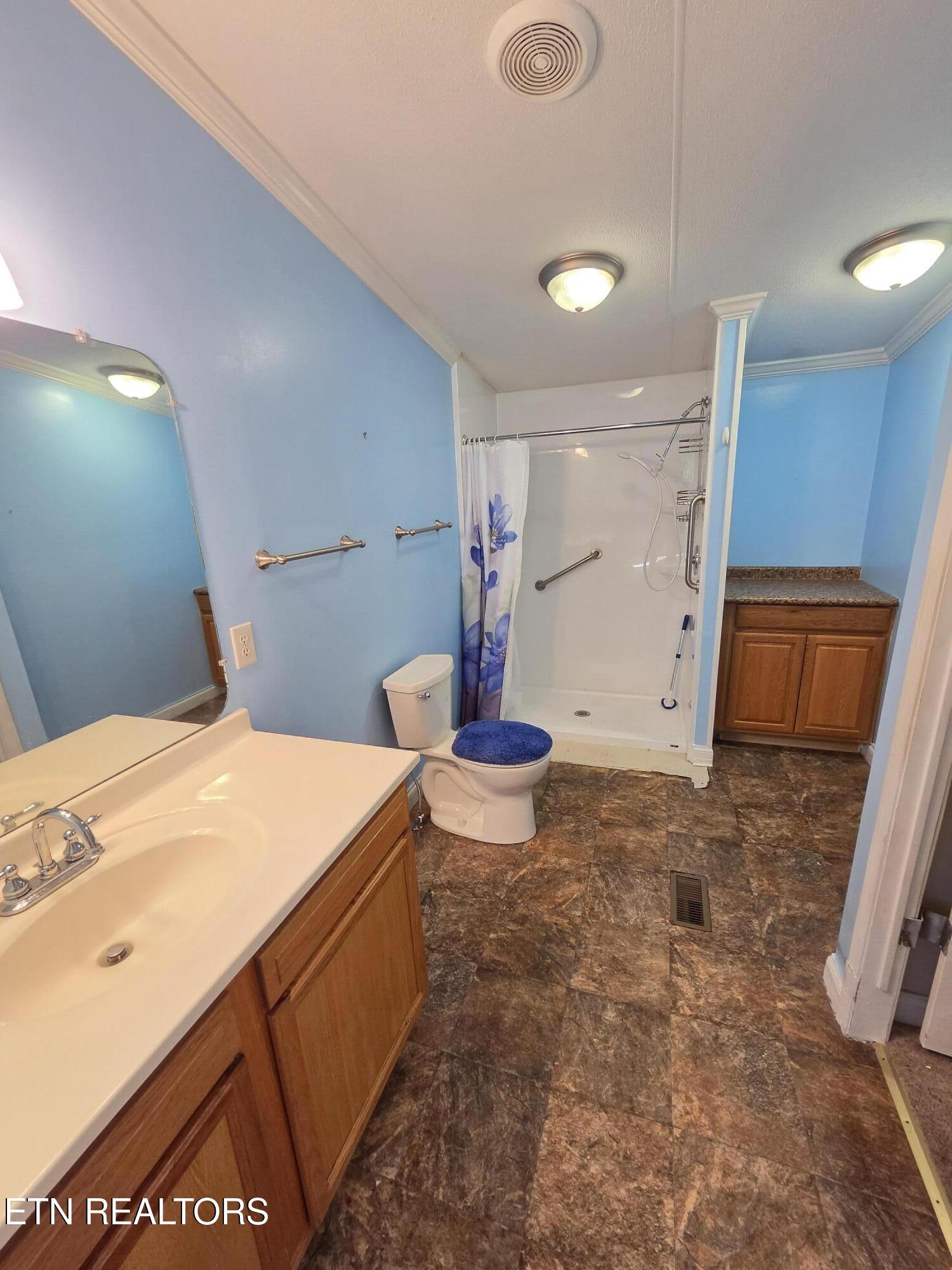 2262 Mentor Road Louisville TN 37777