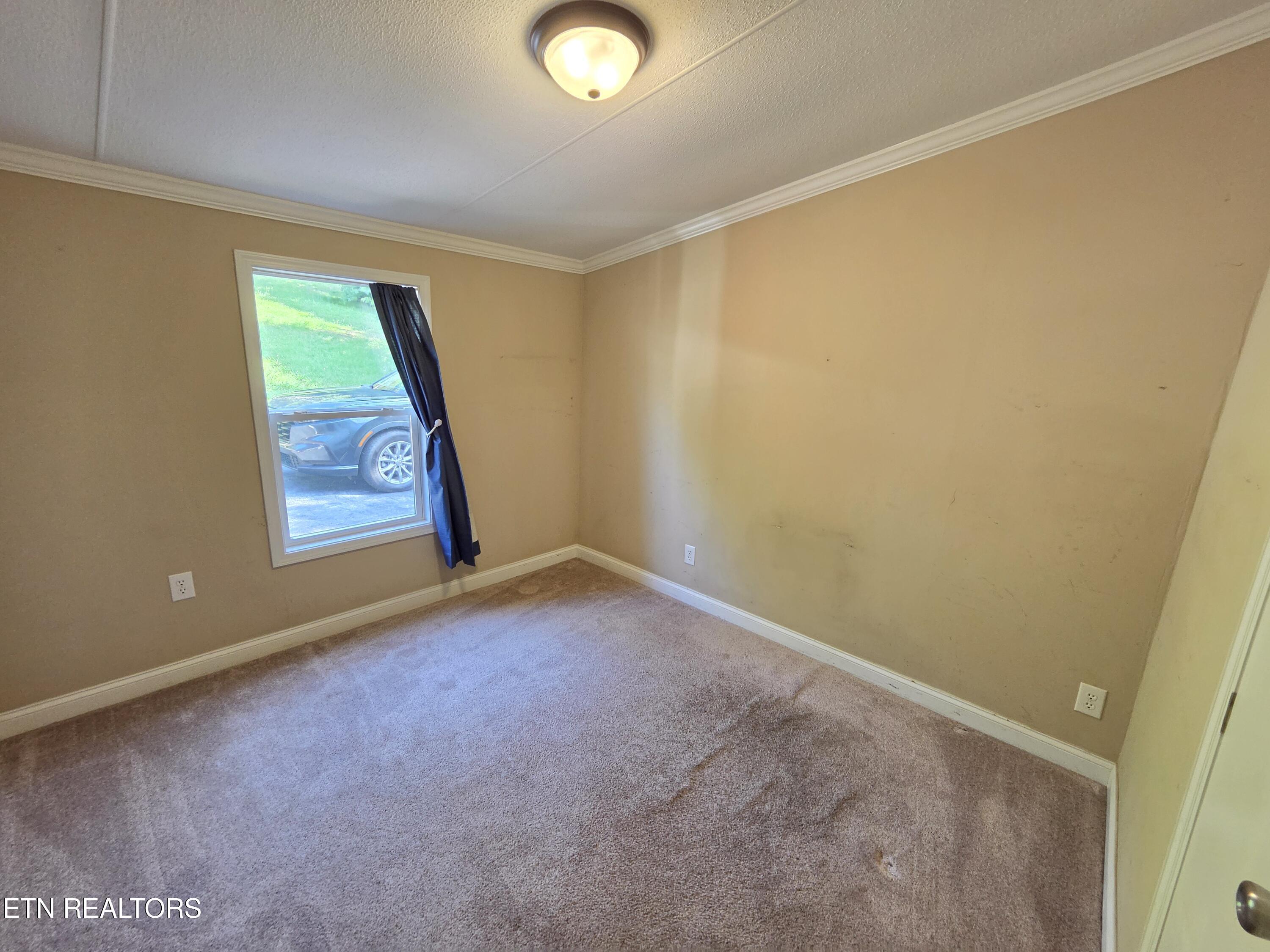 2262 Mentor Road Louisville TN 37777