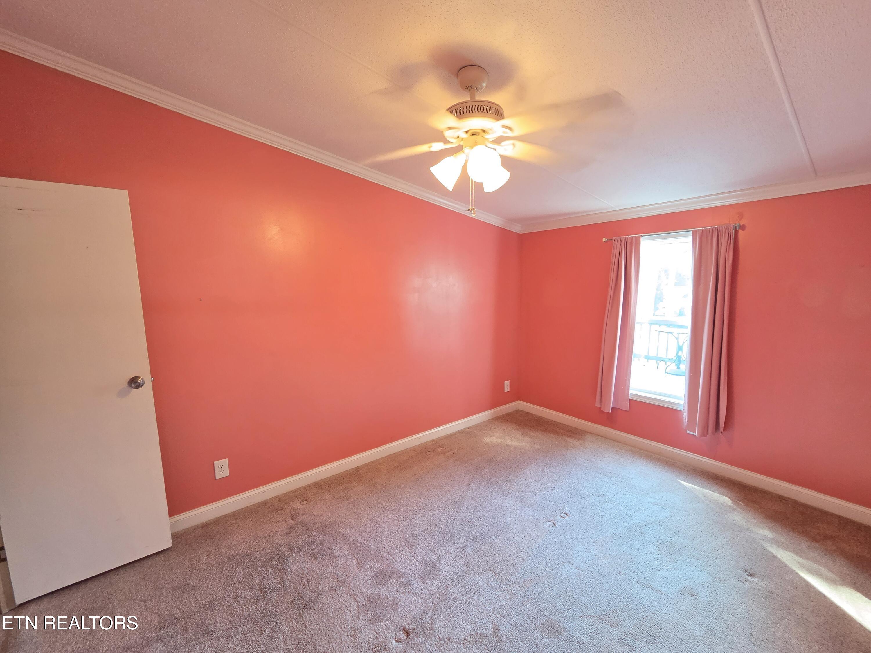 2262 Mentor Road Louisville TN 37777