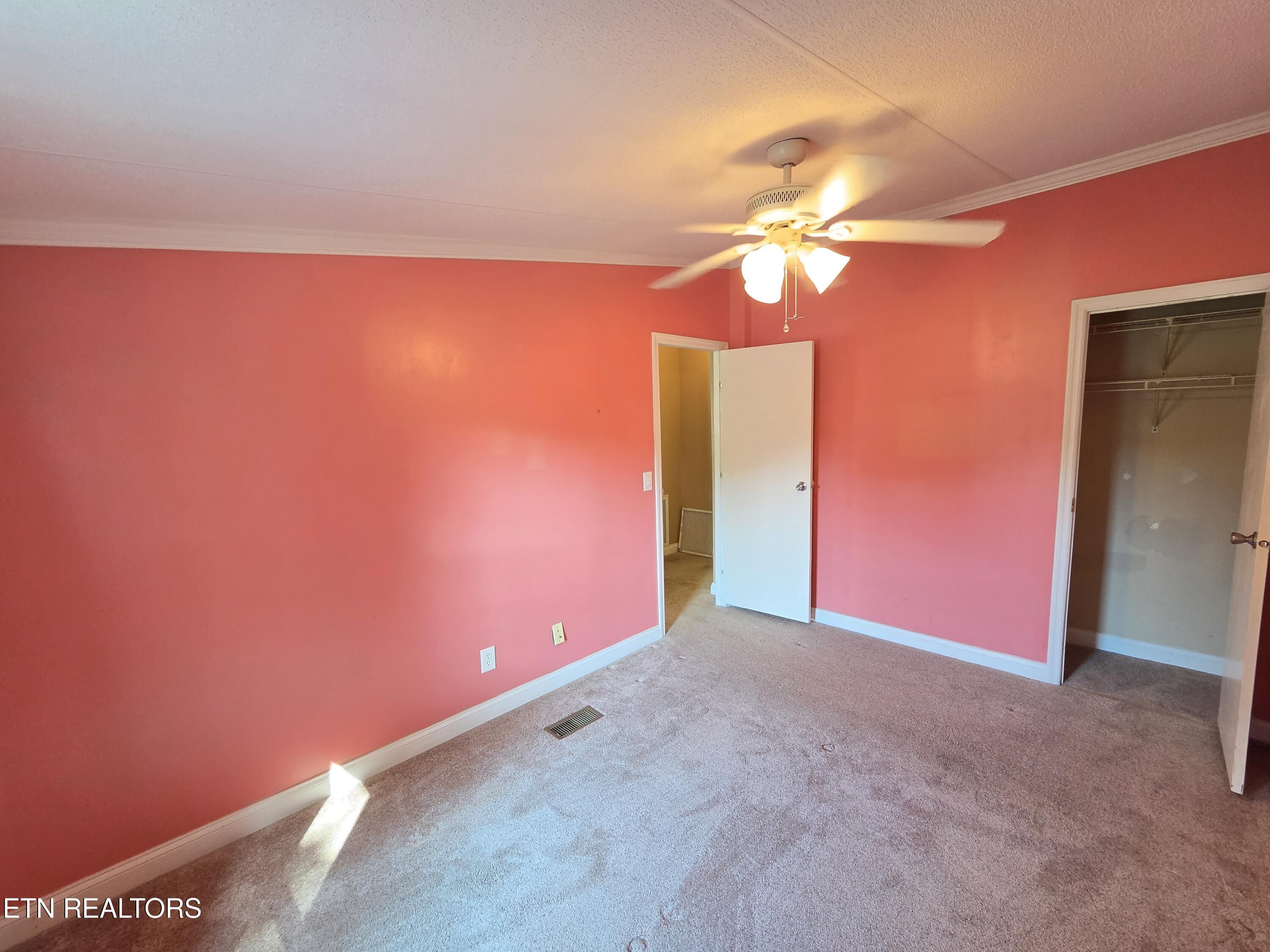 2262 Mentor Road Louisville TN 37777