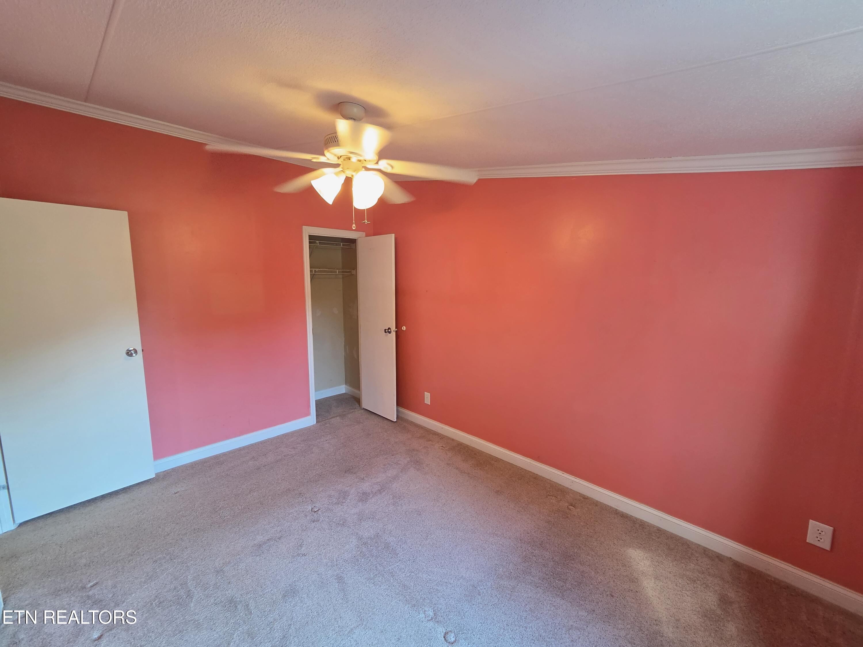 2262 Mentor Road Louisville TN 37777