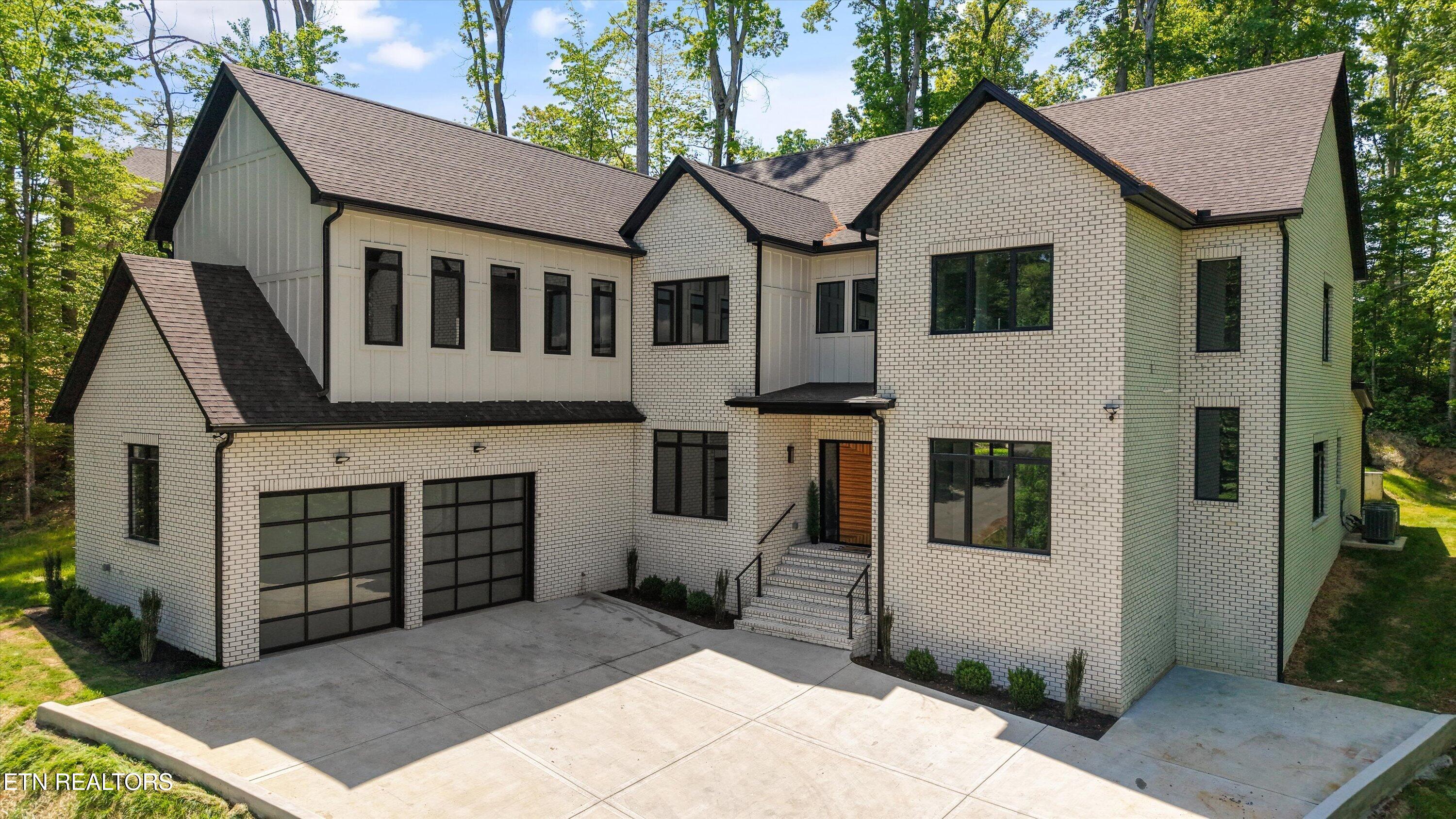 1135 Oak Chase Boulevard Lenoir City TN 37772