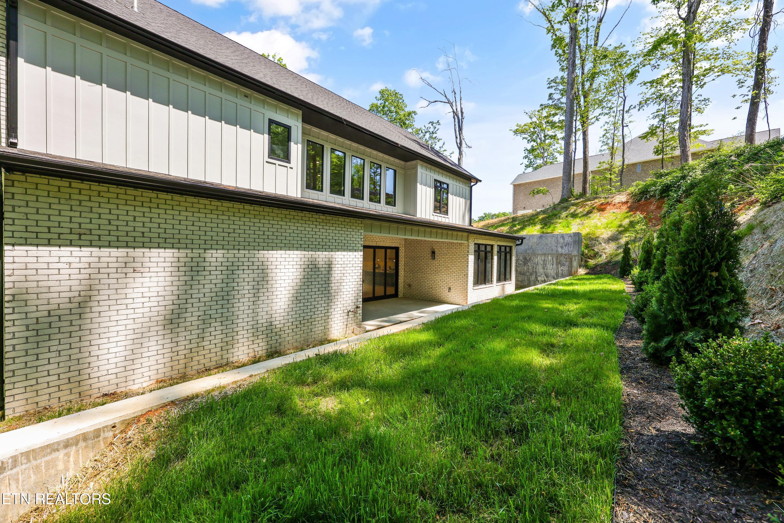 1135 Oak Chase Boulevard Lenoir City TN 37772
