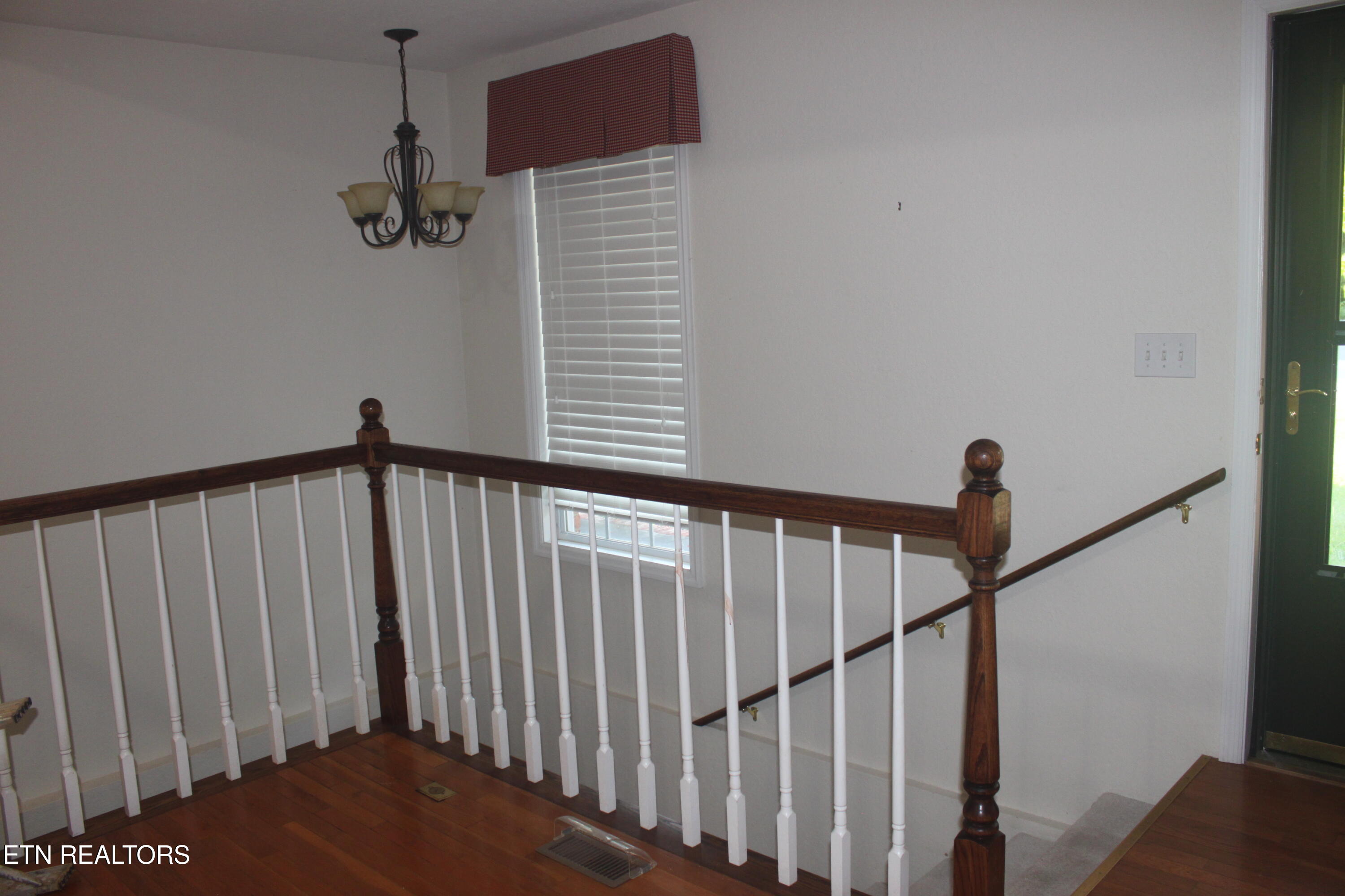 172 Depew Drive Loudon TN 37774