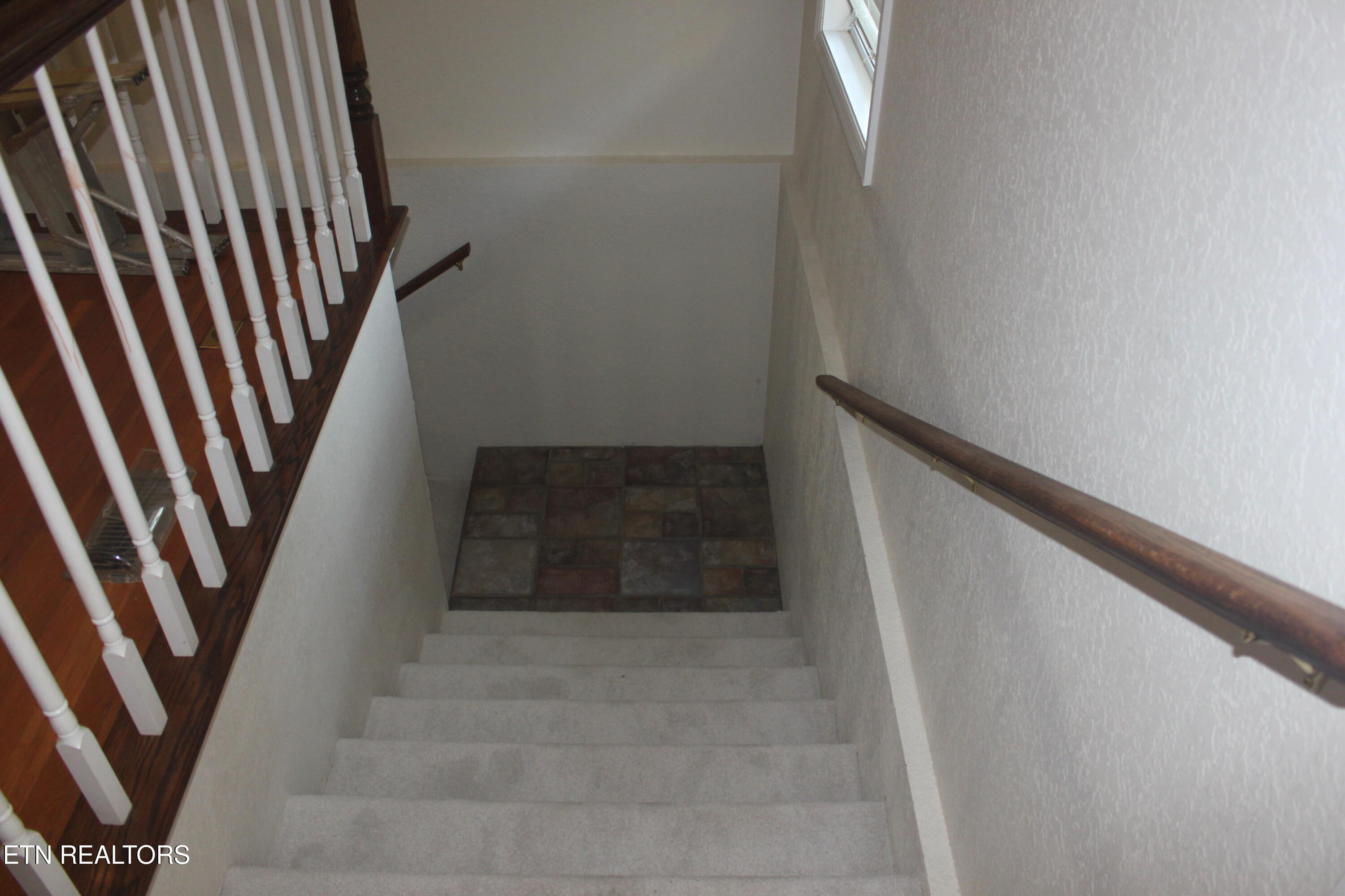 172 Depew Drive Loudon TN 37774