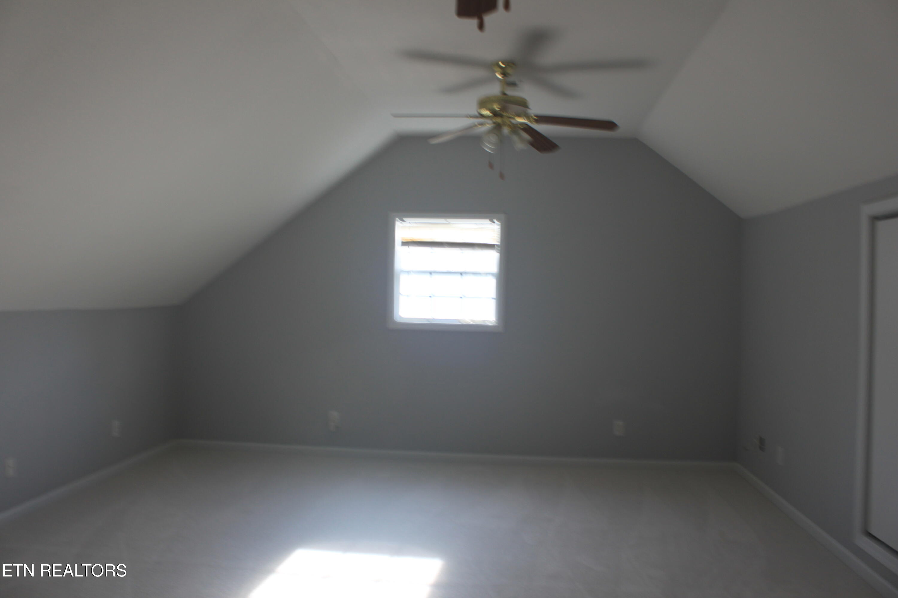 172 Depew Drive Loudon TN 37774