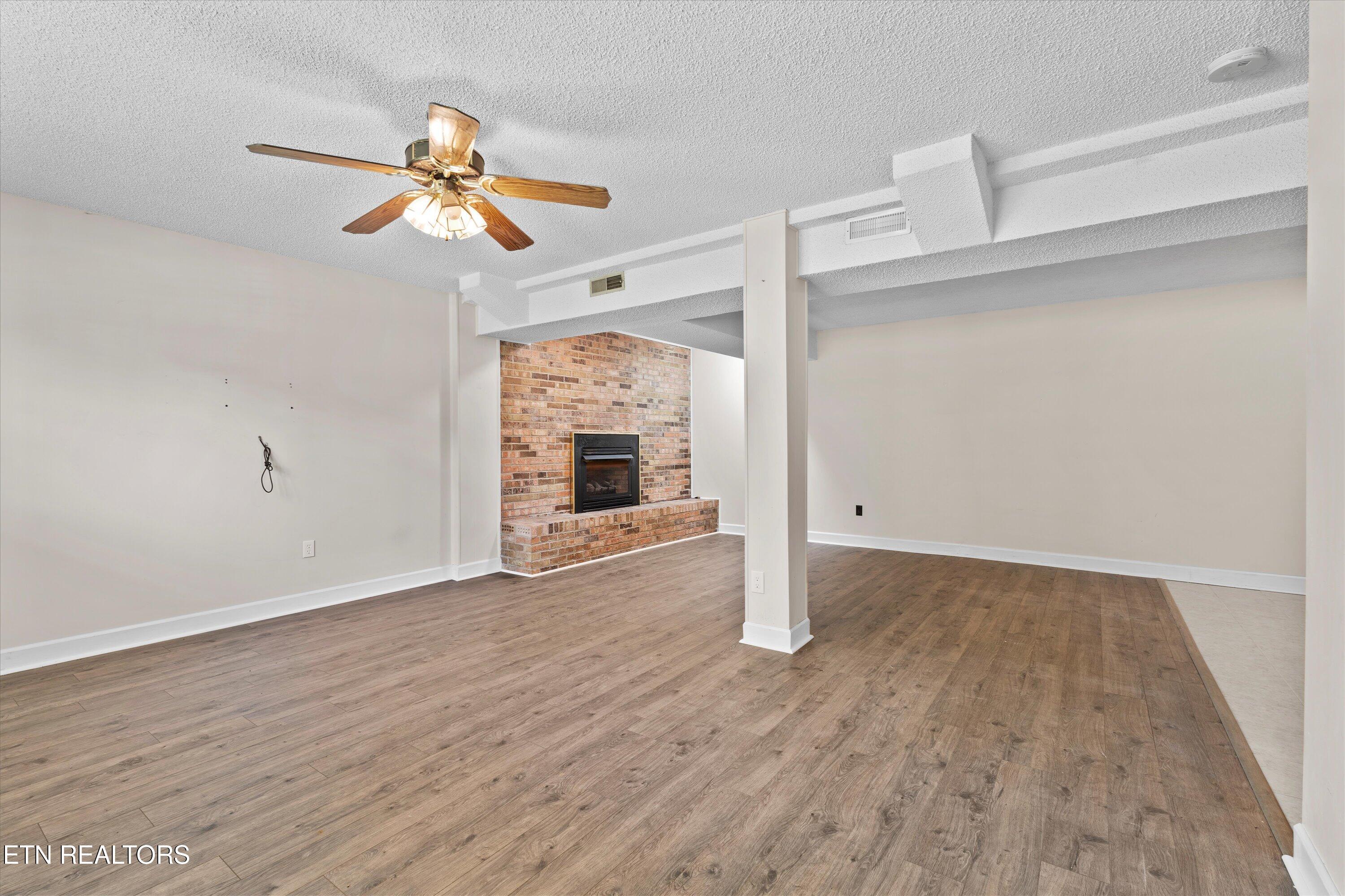 622 Woodland Drive Clinton TN 37716