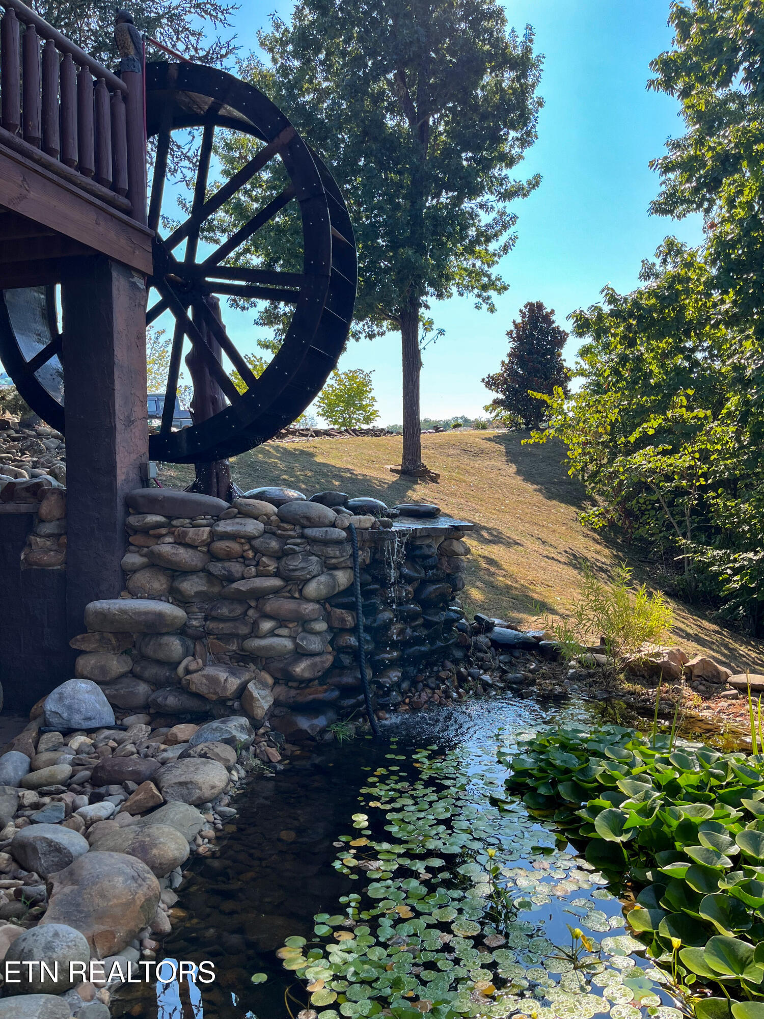 2118 Stone Harbor Drive Dandridge TN 37725