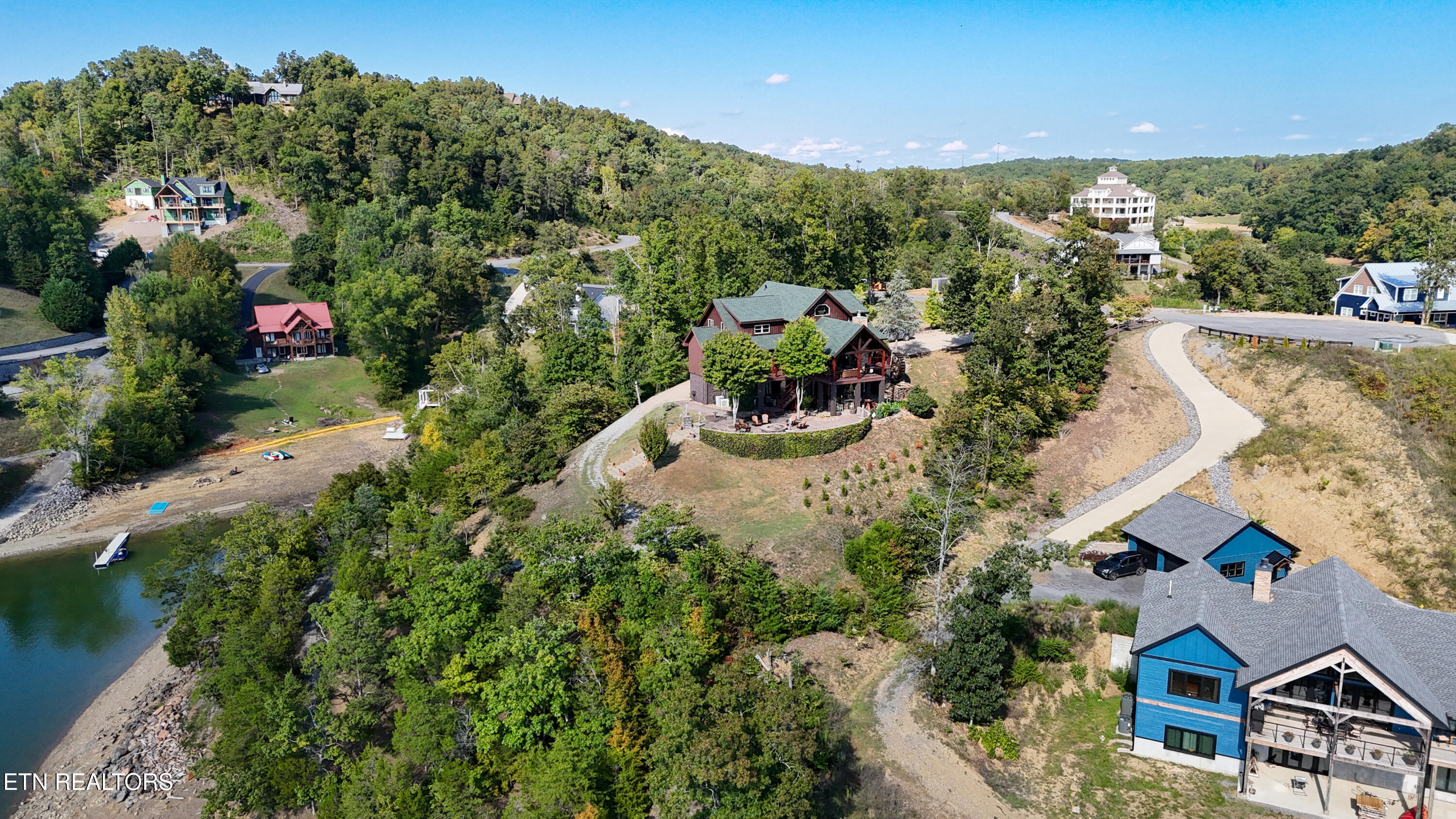 2118 Stone Harbor Drive Dandridge TN 37725