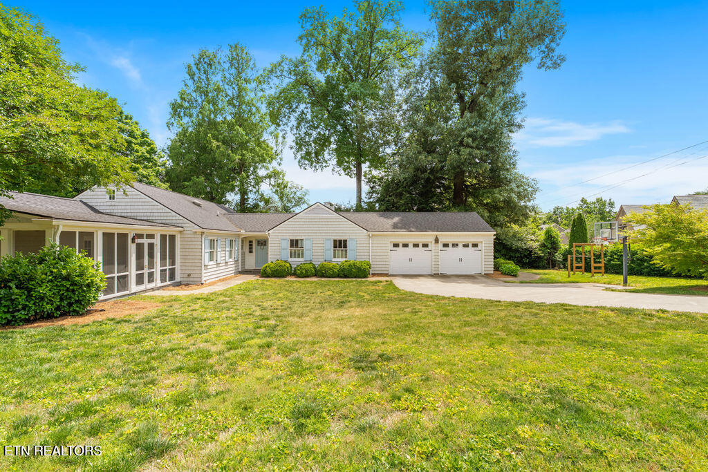 1005 Kenesaw Avenue Knoxville TN 37919