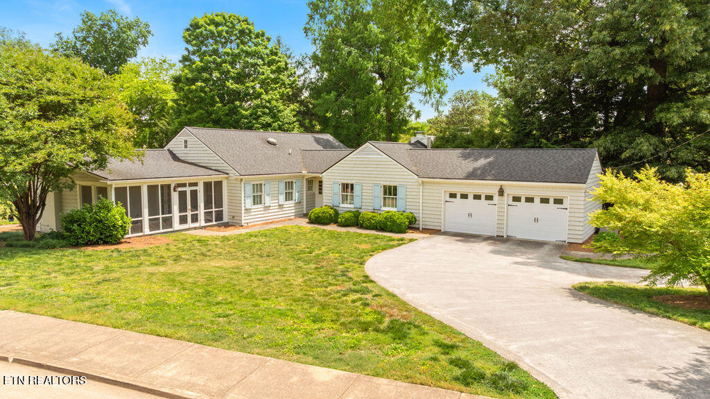 1005 Kenesaw Avenue Knoxville TN 37919