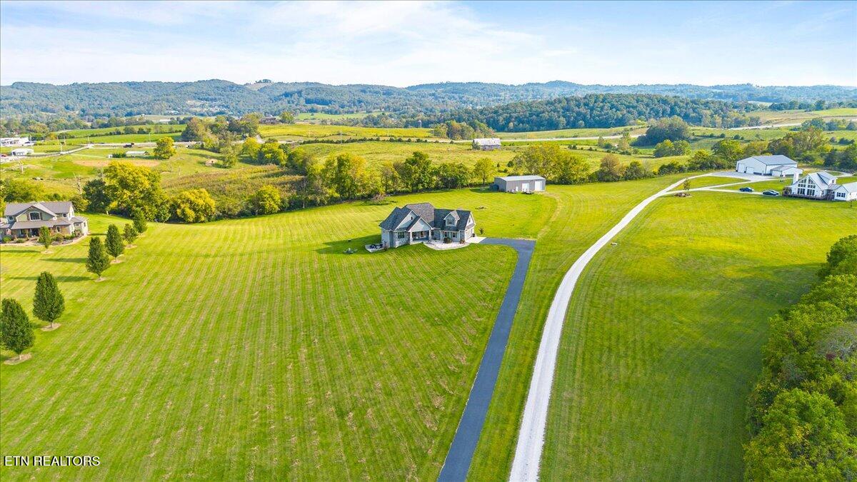 1126 Cross Valley Road Lafollette TN 37766