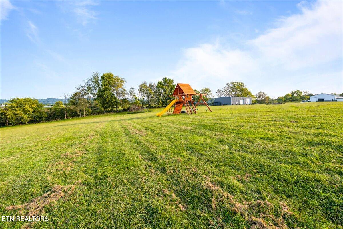 1126 Cross Valley Road Lafollette TN 37766