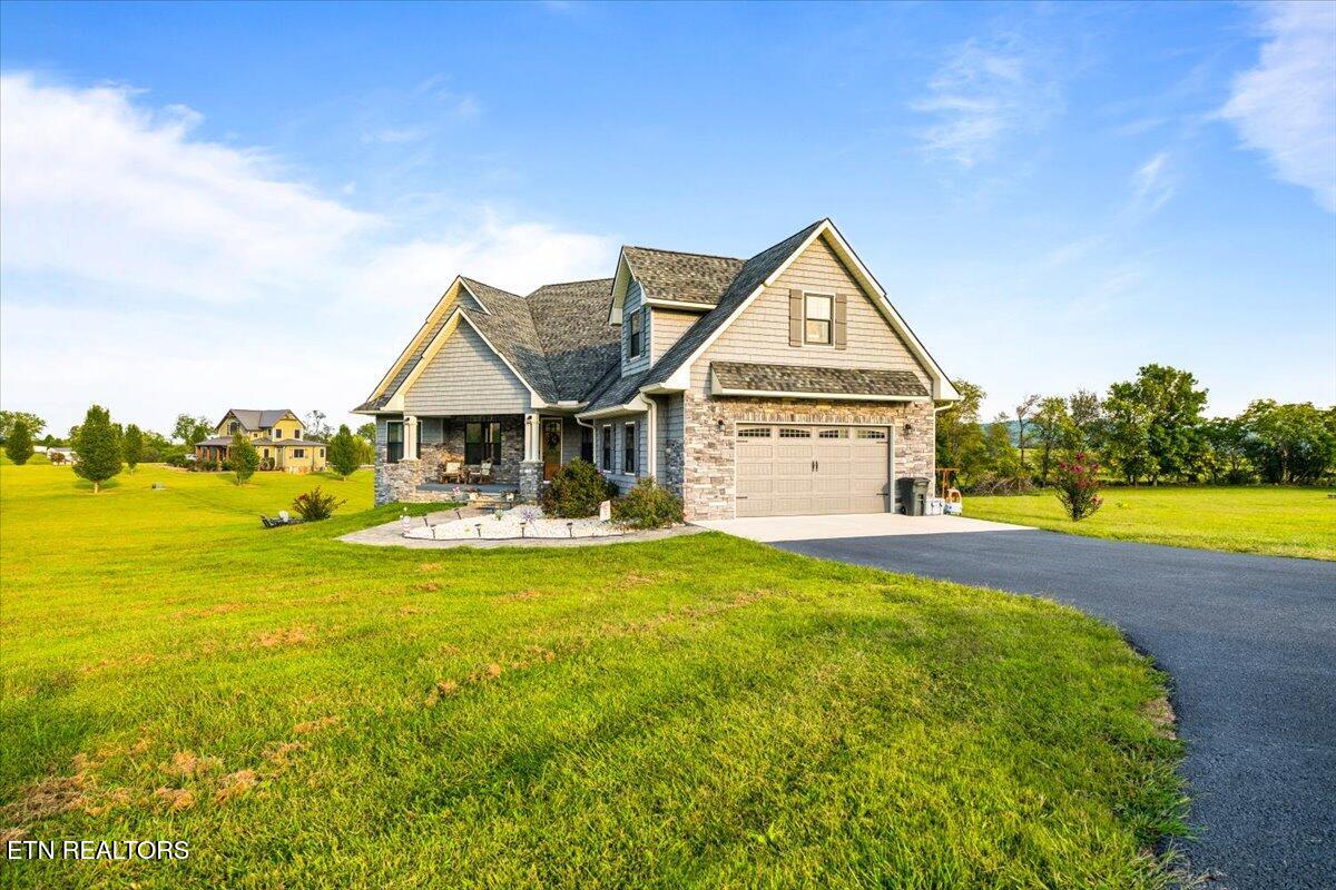 1126 Cross Valley Road Lafollette TN 37766