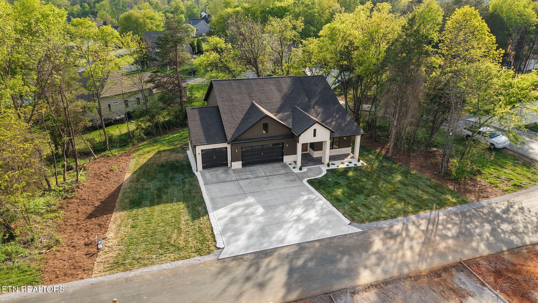 501 Dudala Circle Loudon TN 37774