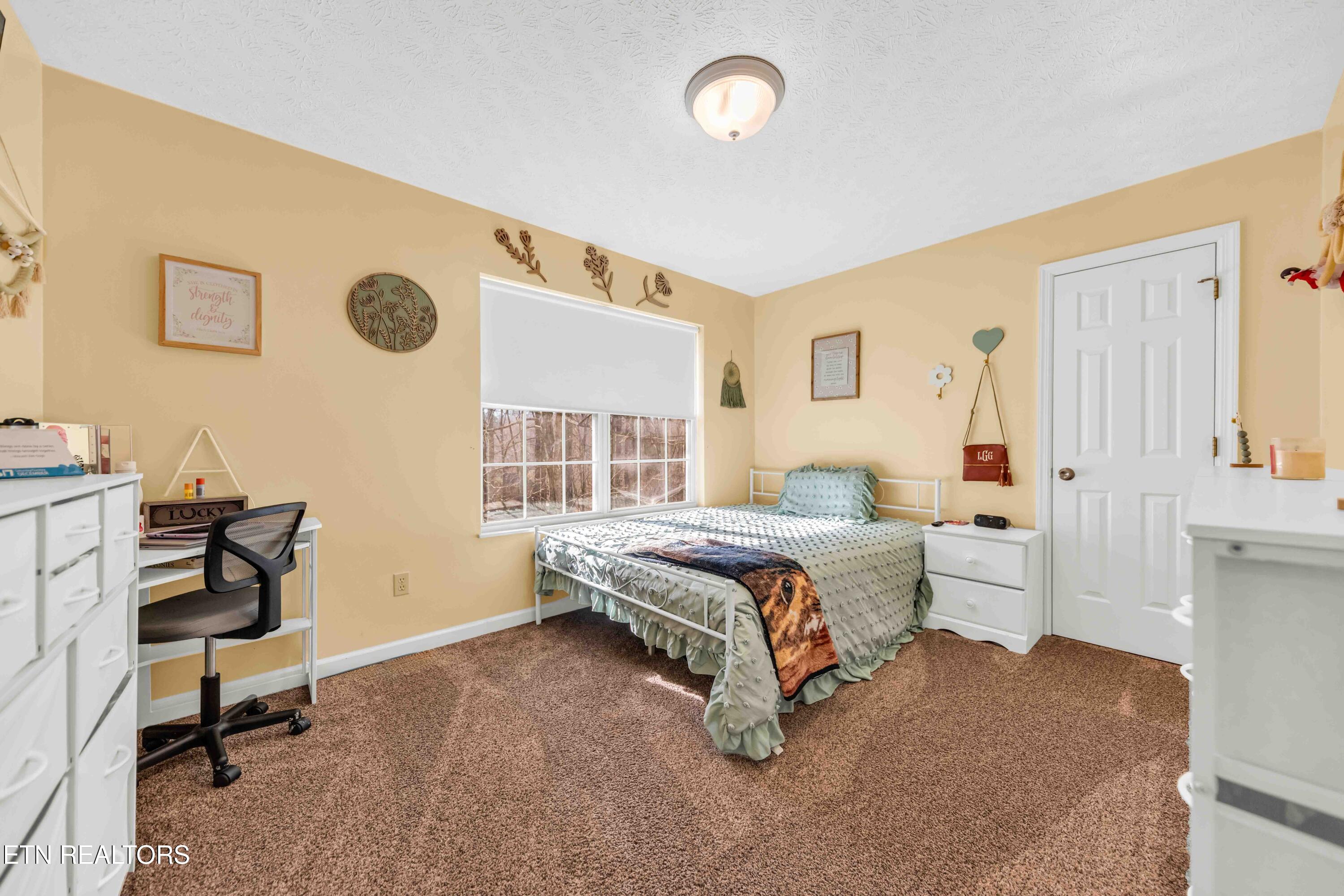 153 Autumn Drive Clinton TN 37716