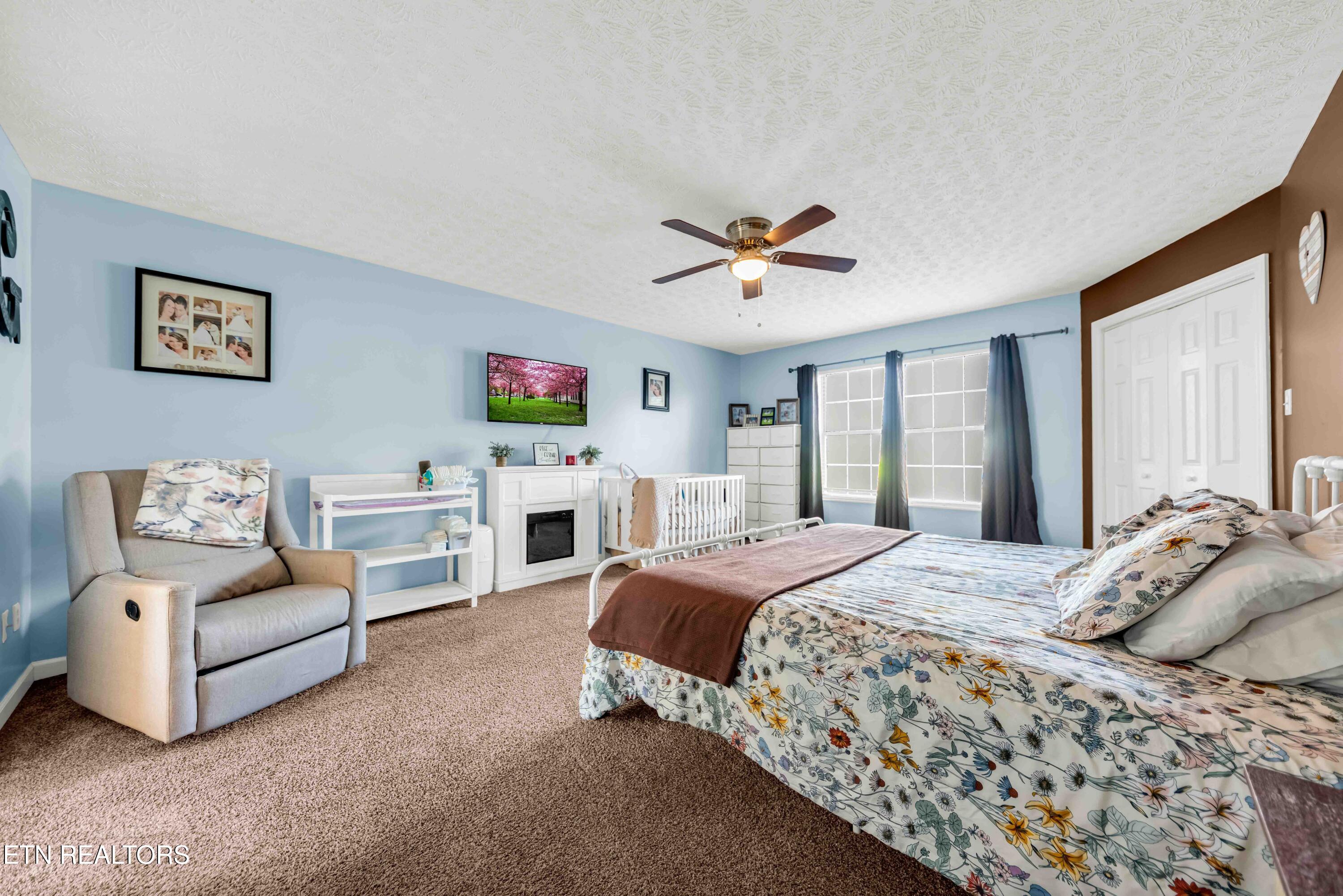 153 Autumn Drive Clinton TN 37716
