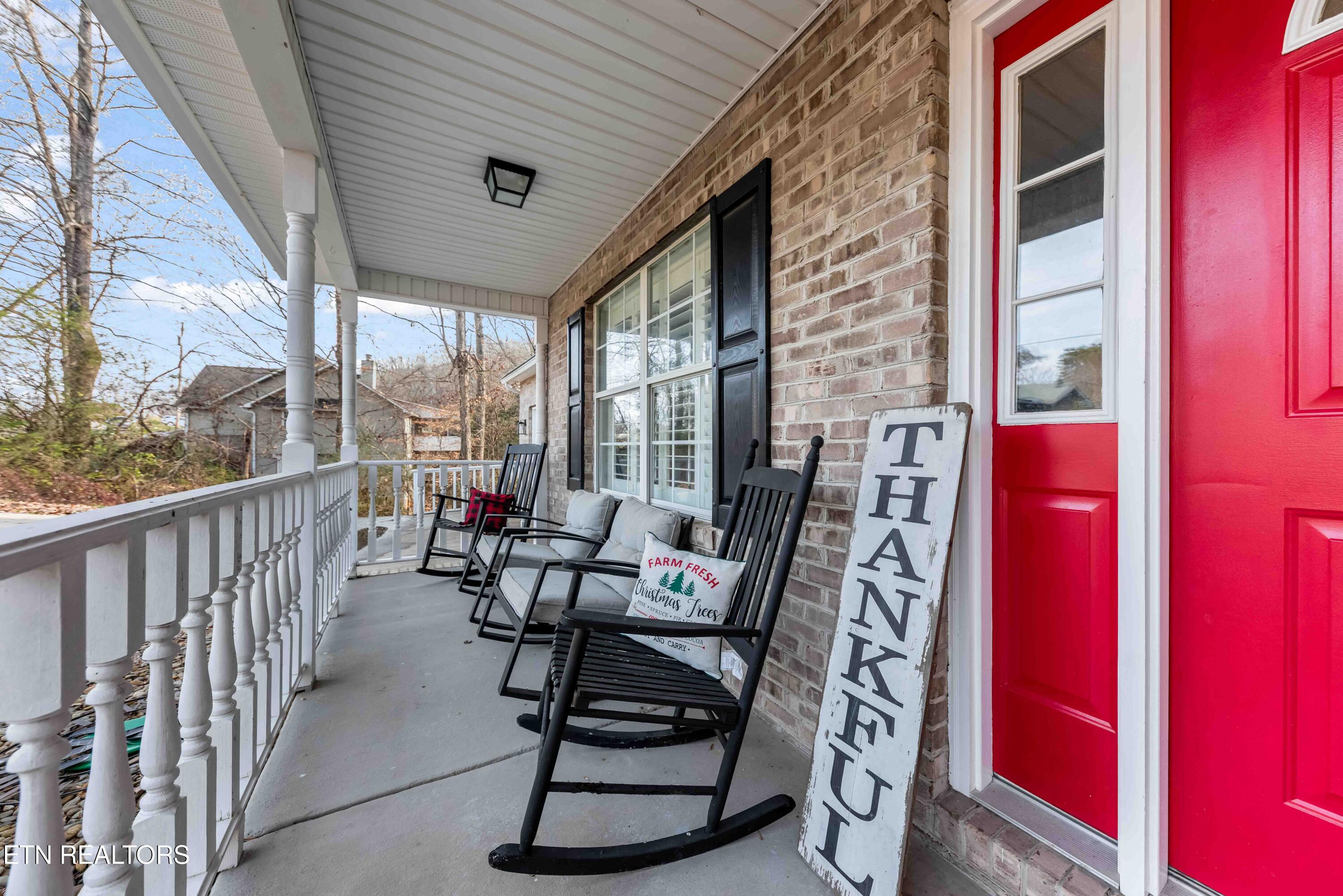 153 Autumn Drive Clinton TN 37716