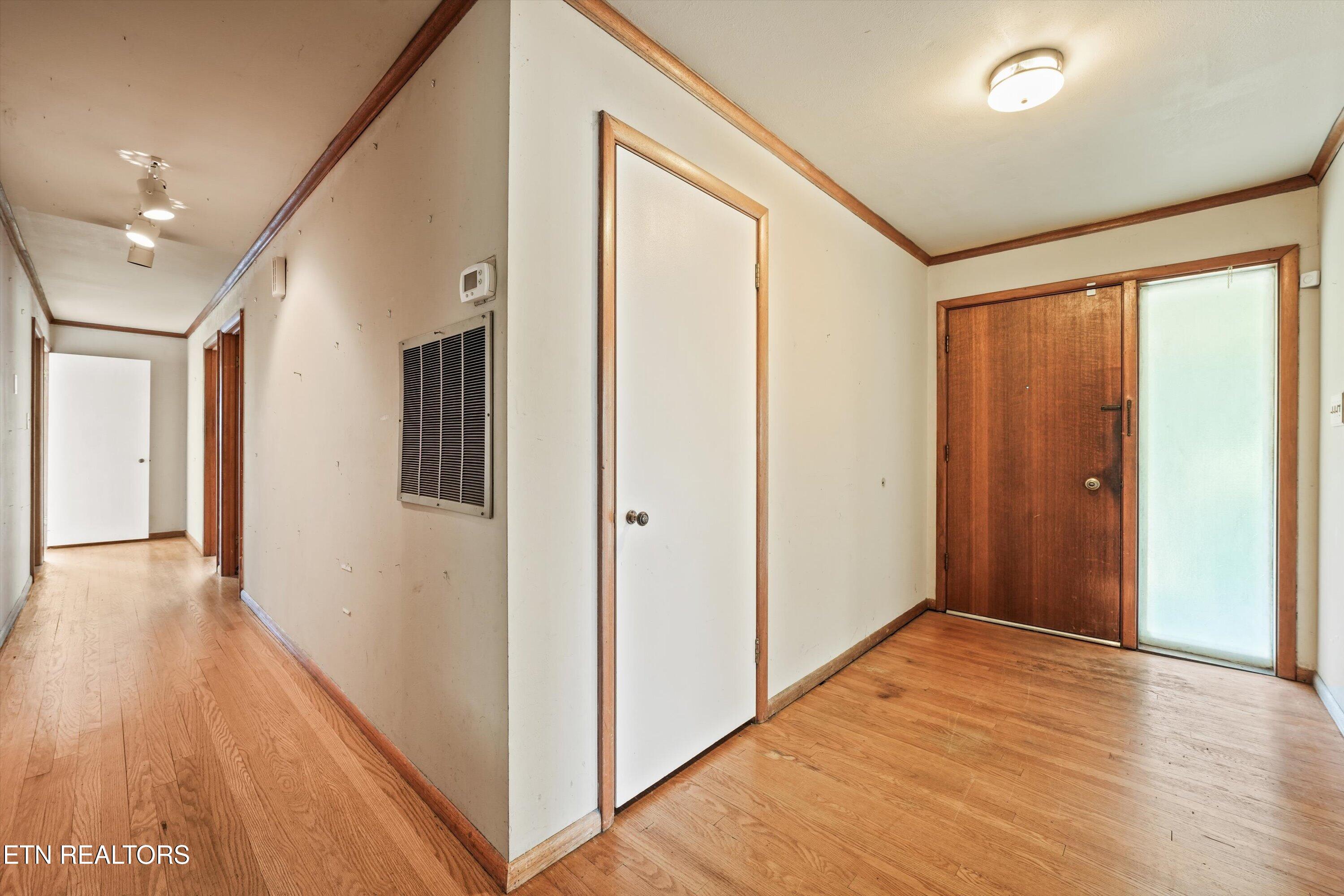210 Sutton Lane Knoxville TN 37909