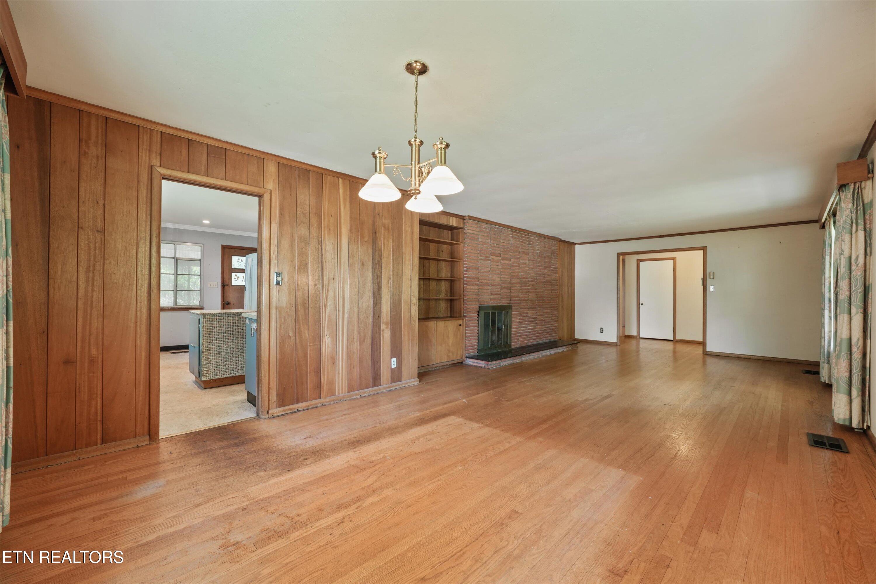 210 Sutton Lane Knoxville TN 37909