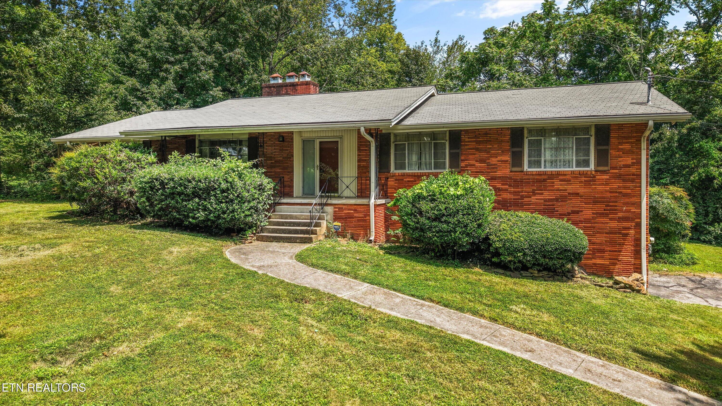 210 Sutton Lane Knoxville TN 37909