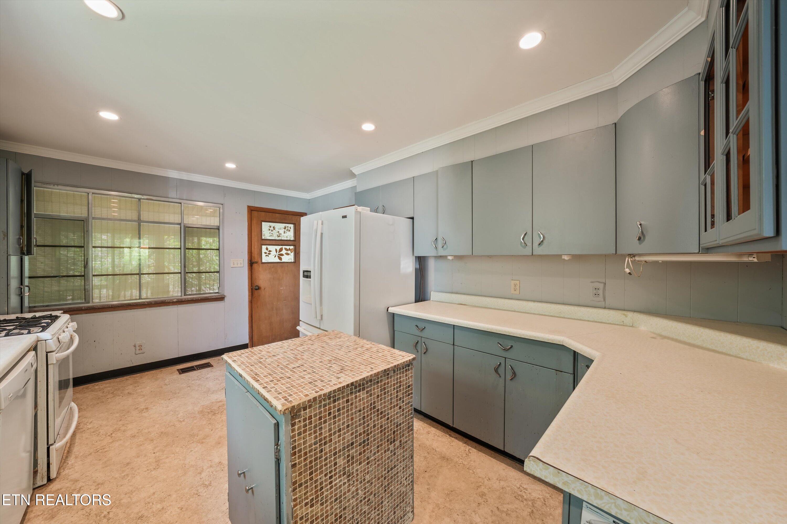 210 Sutton Lane Knoxville TN 37909
