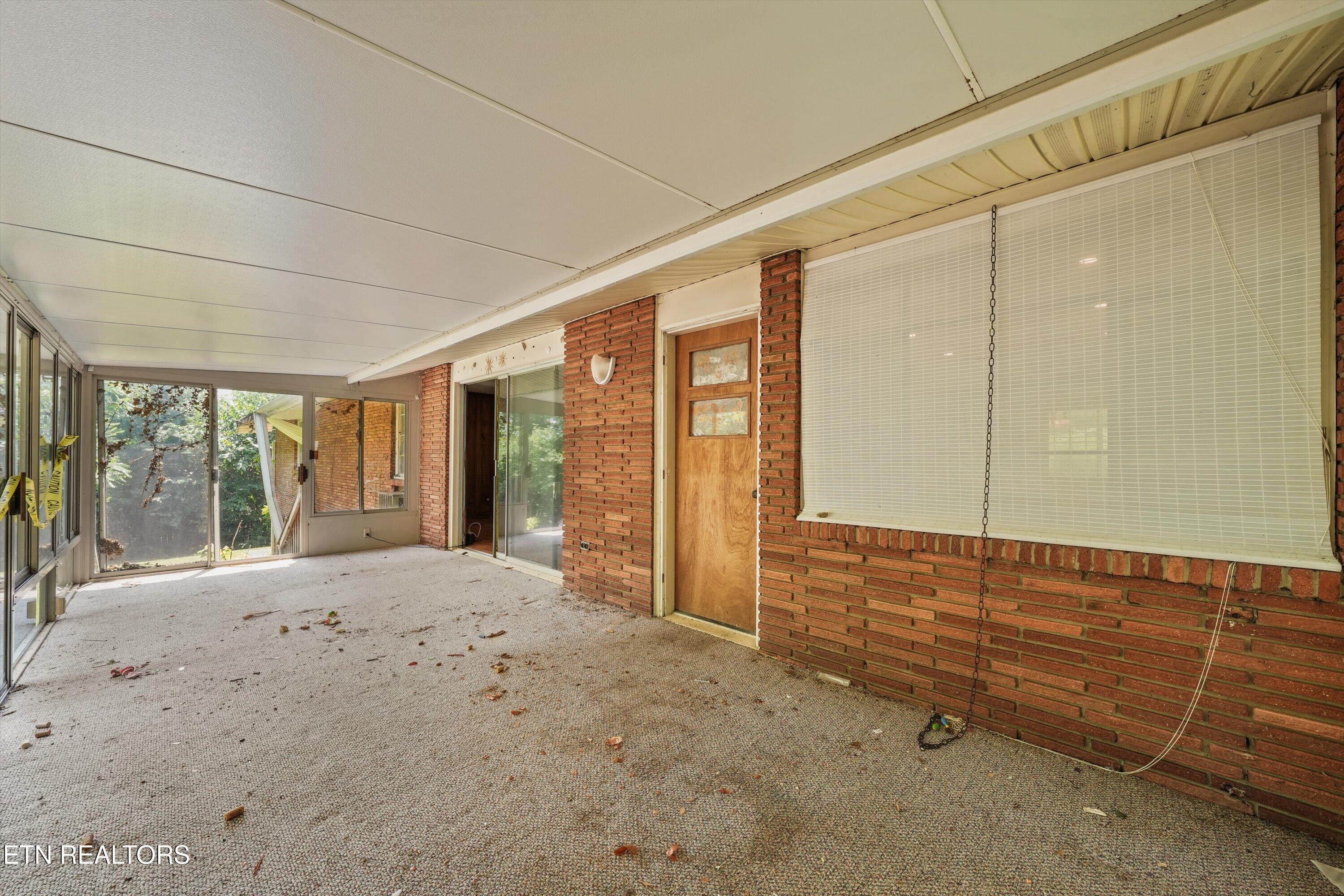 210 Sutton Lane Knoxville TN 37909