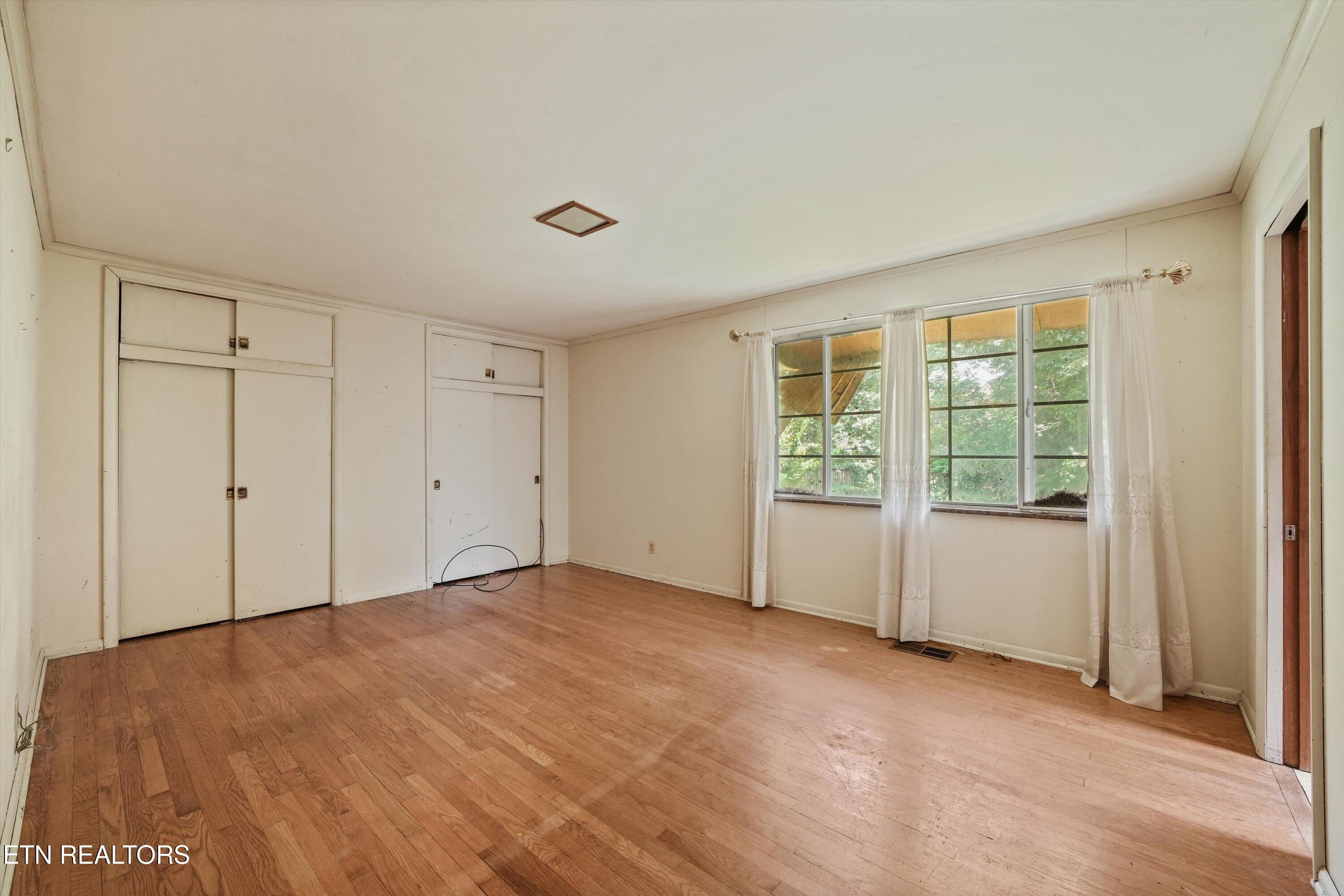 210 Sutton Lane Knoxville TN 37909
