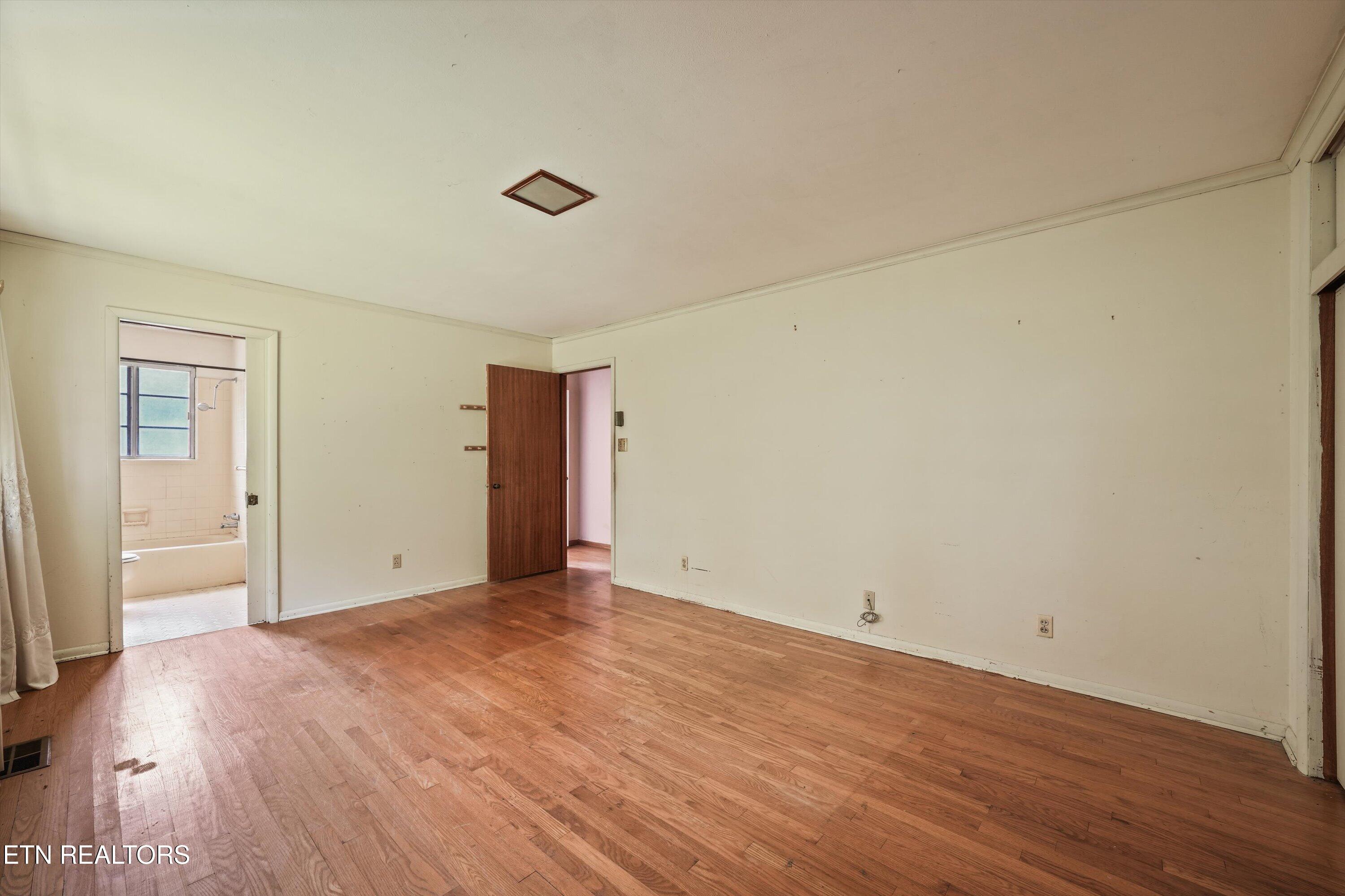 210 Sutton Lane Knoxville TN 37909
