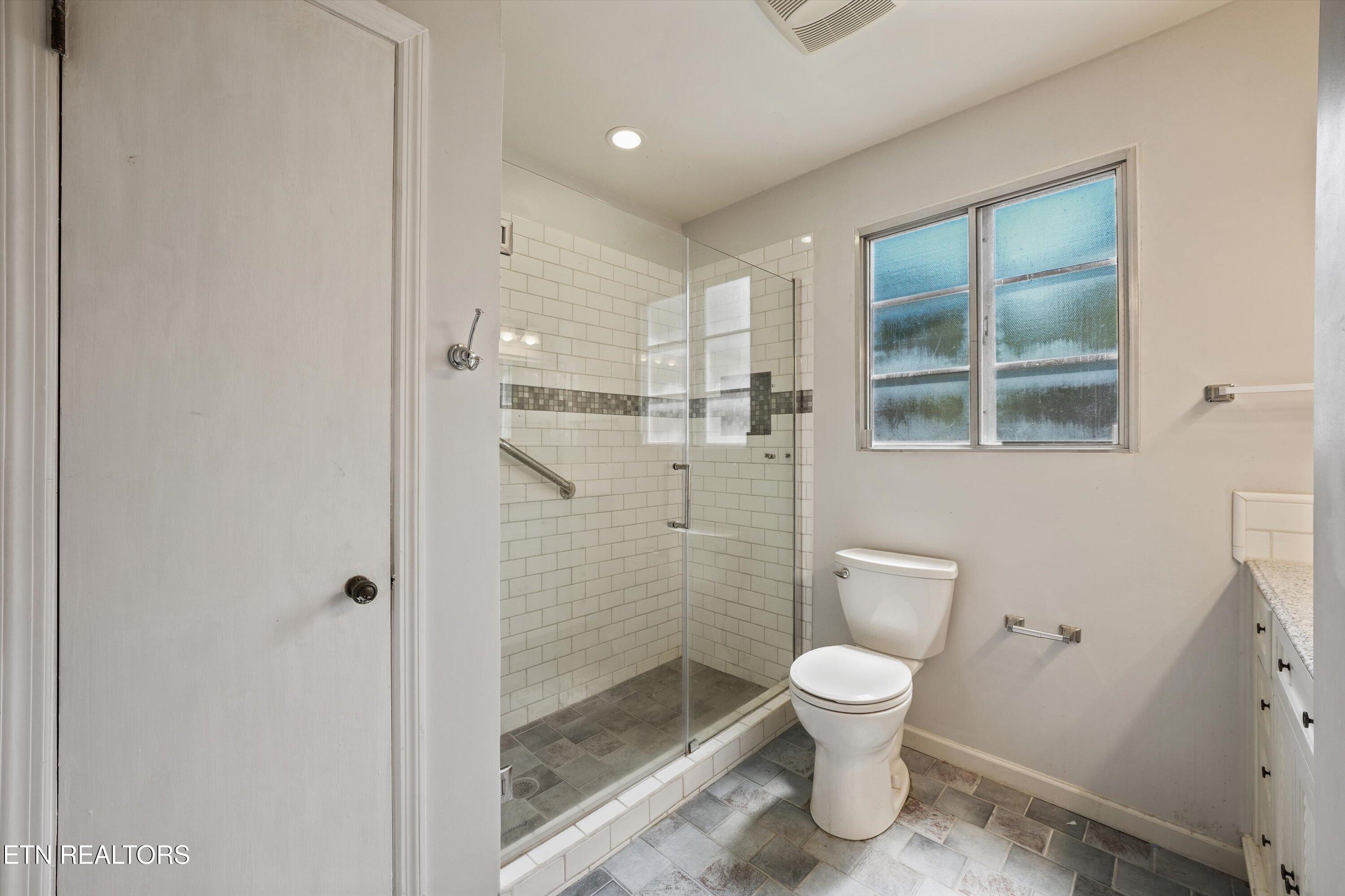 210 Sutton Lane Knoxville TN 37909