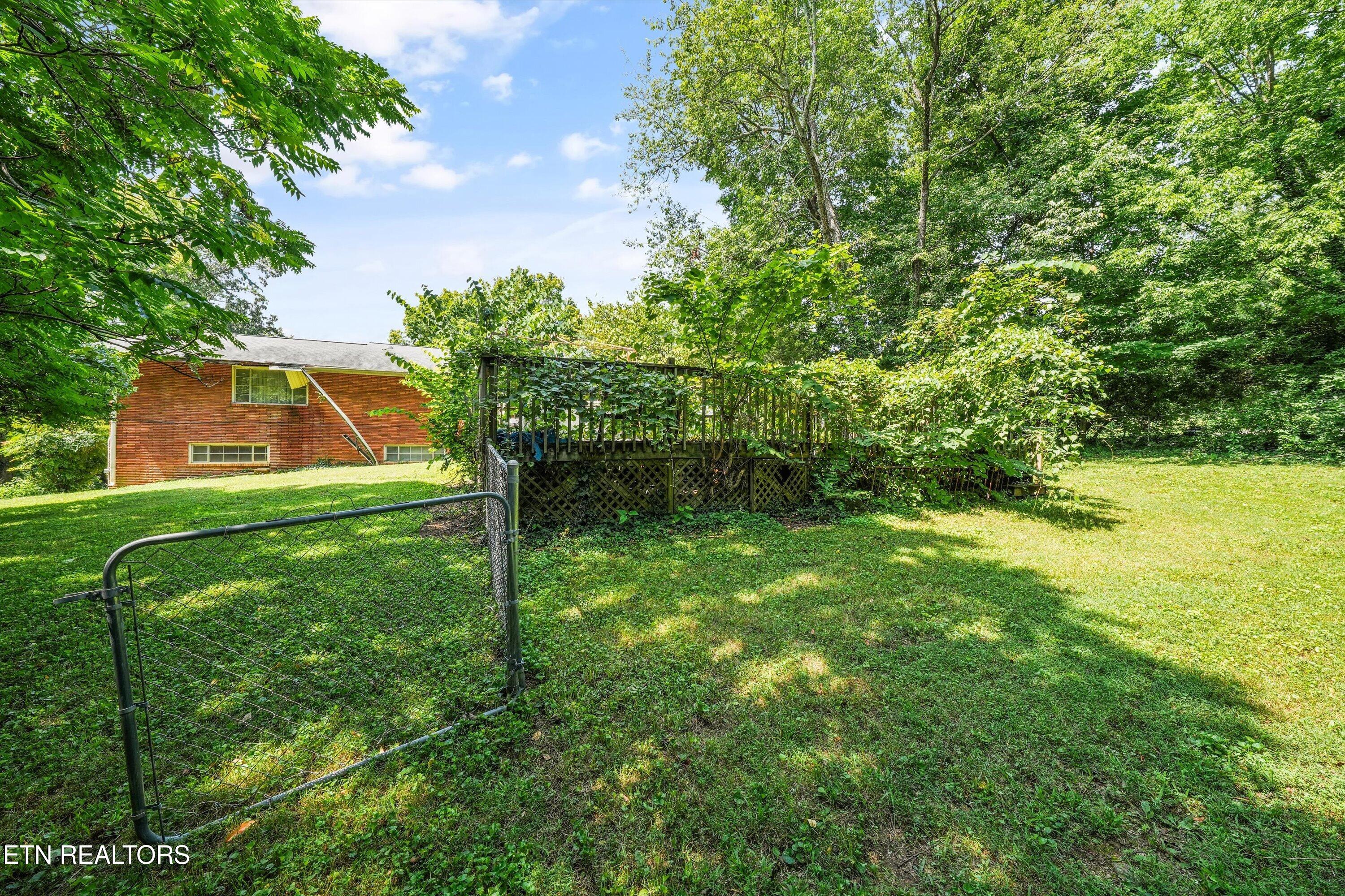 210 Sutton Lane Knoxville TN 37909