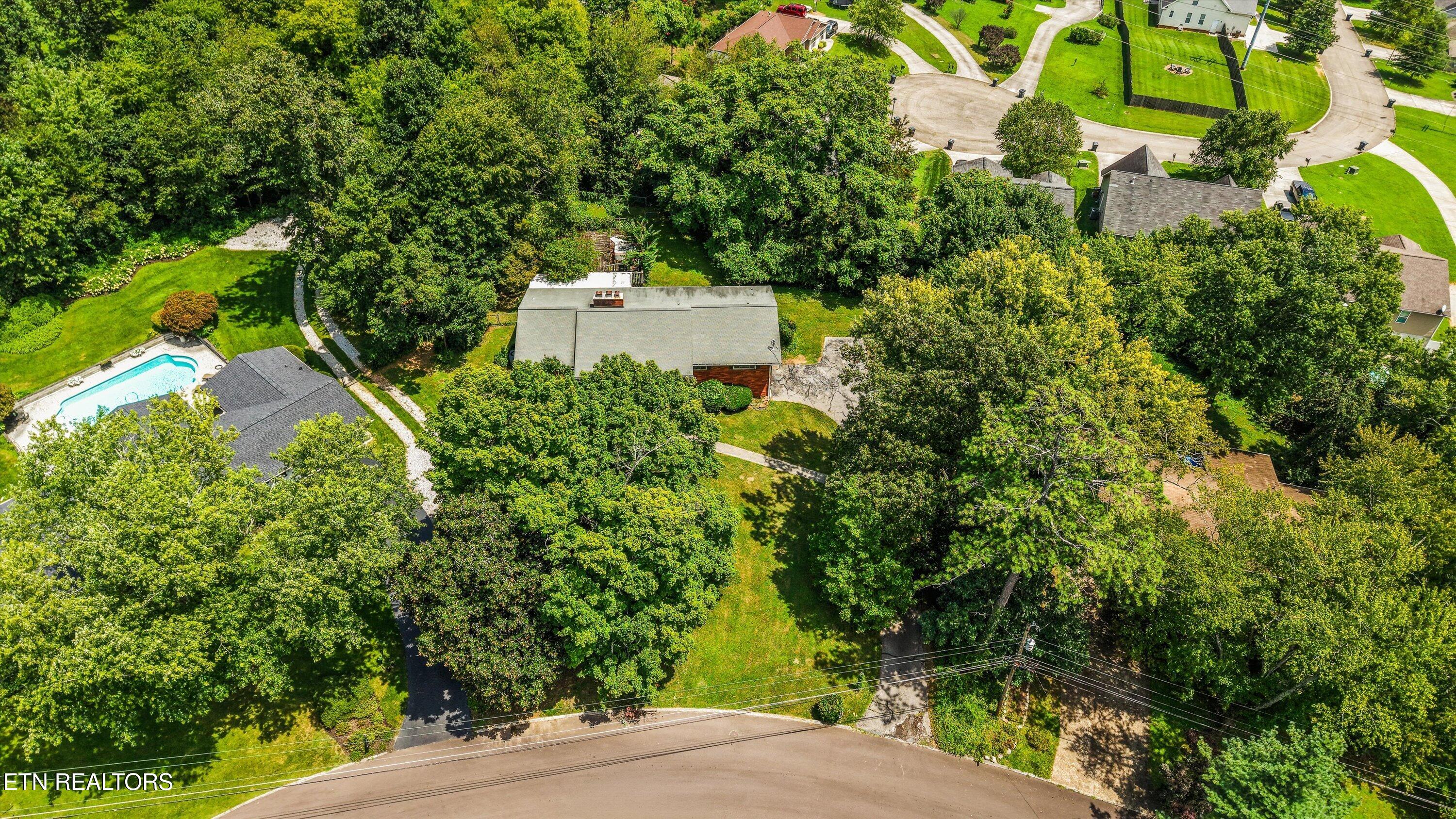 210 Sutton Lane Knoxville TN 37909