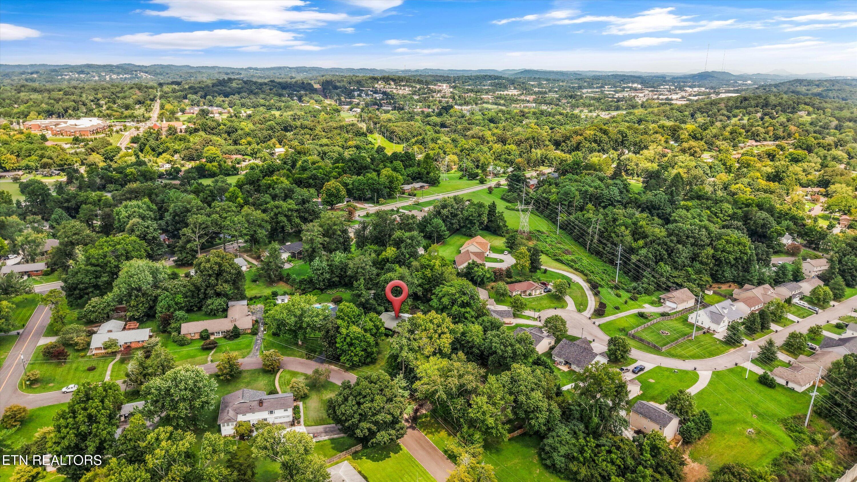 210 Sutton Lane Knoxville TN 37909