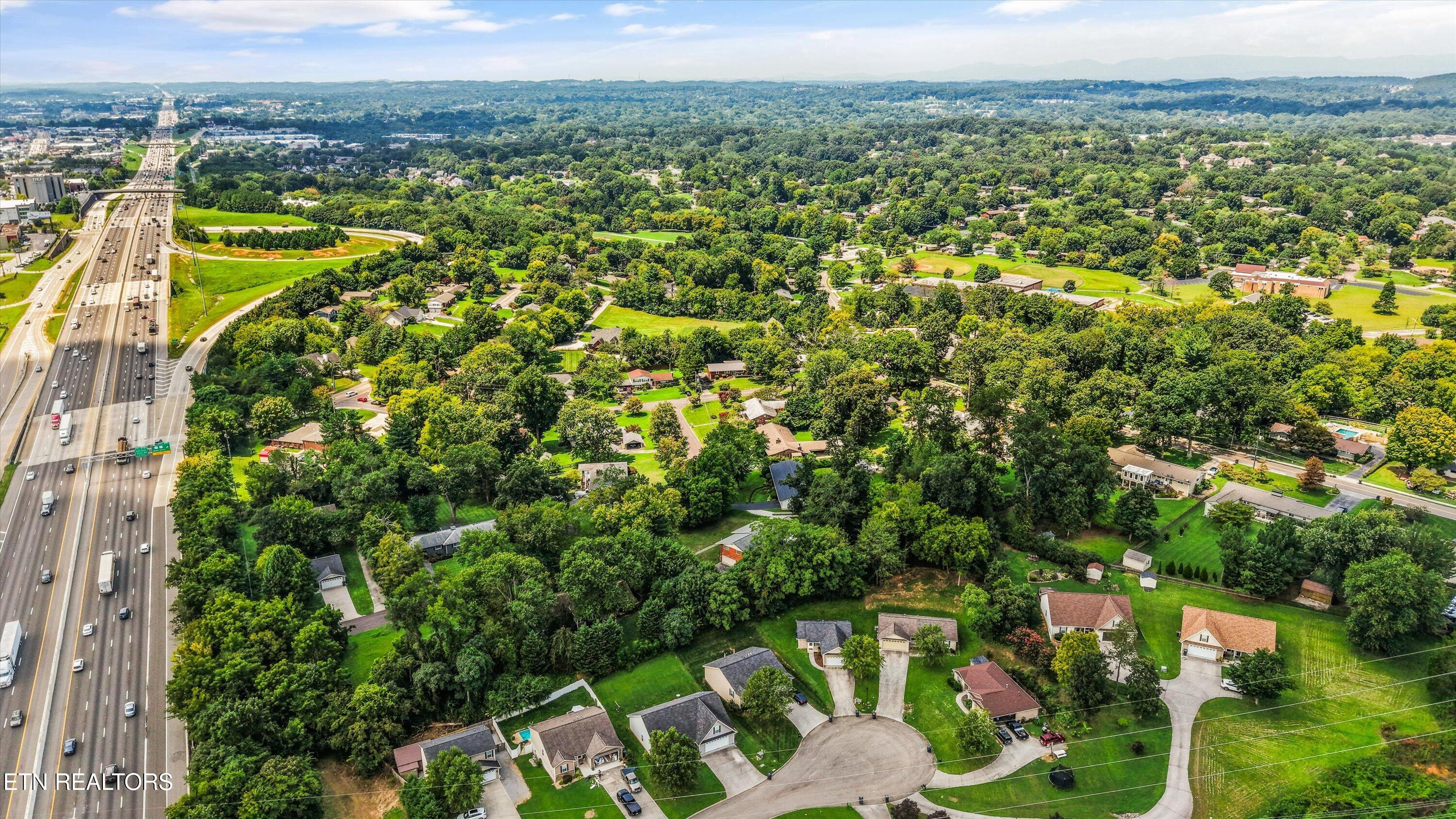 210 Sutton Lane Knoxville TN 37909