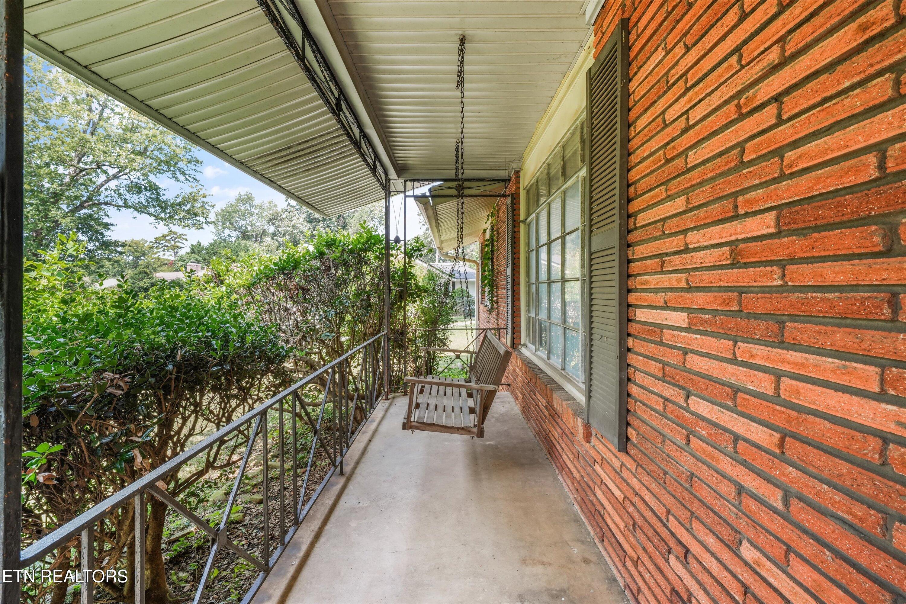 210 Sutton Lane Knoxville TN 37909