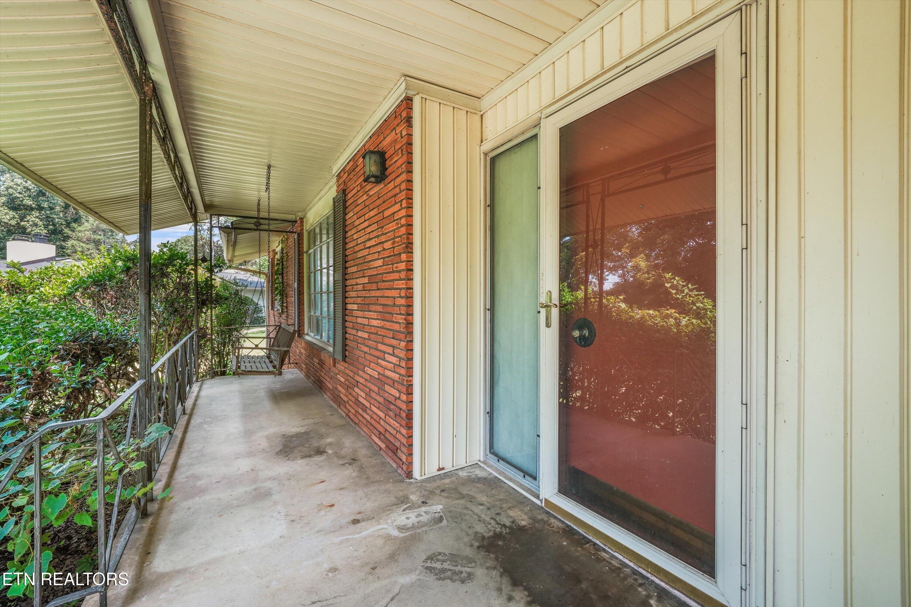 210 Sutton Lane Knoxville TN 37909