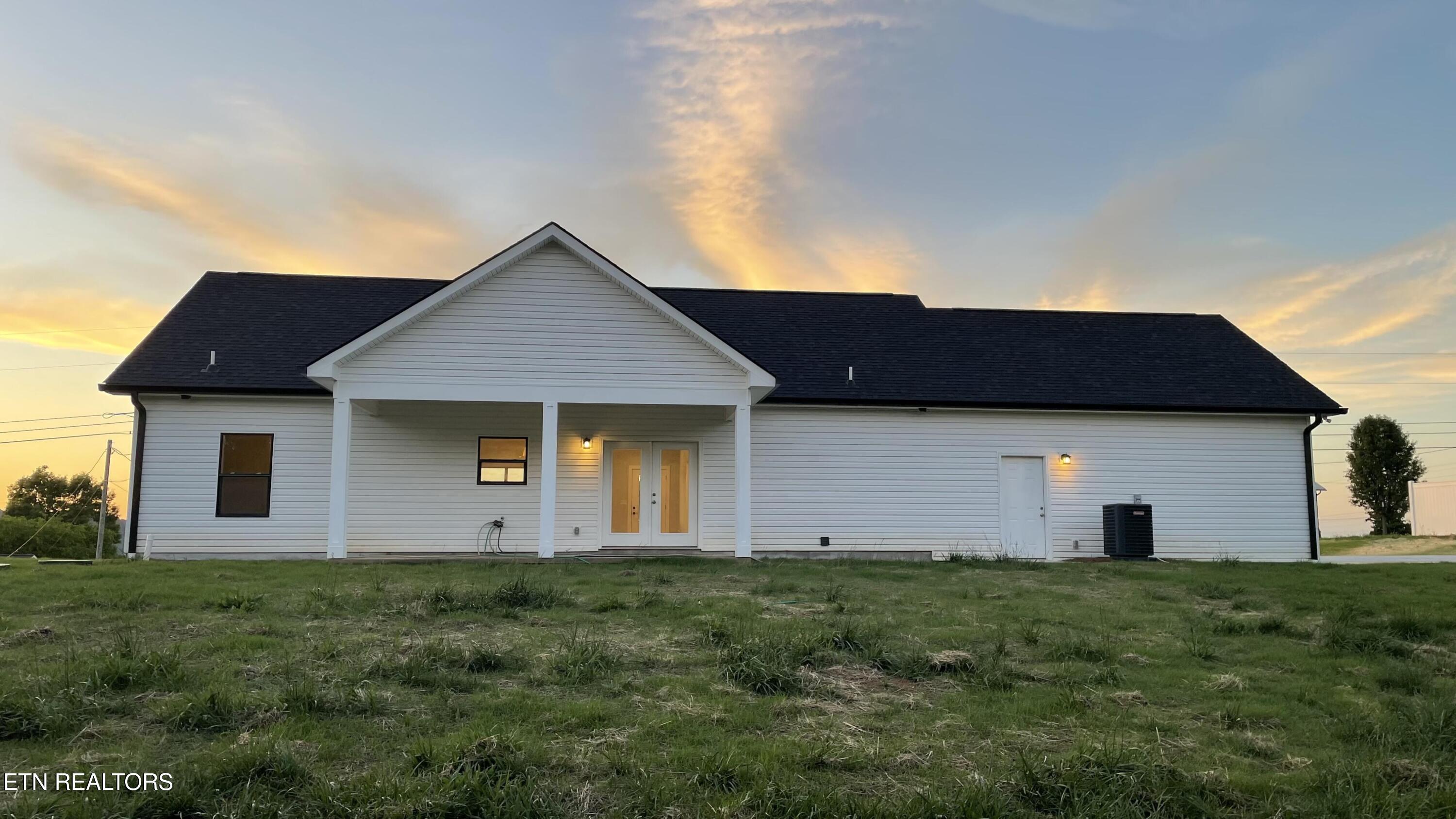 679 Privet Drive Dandridge TN 37725